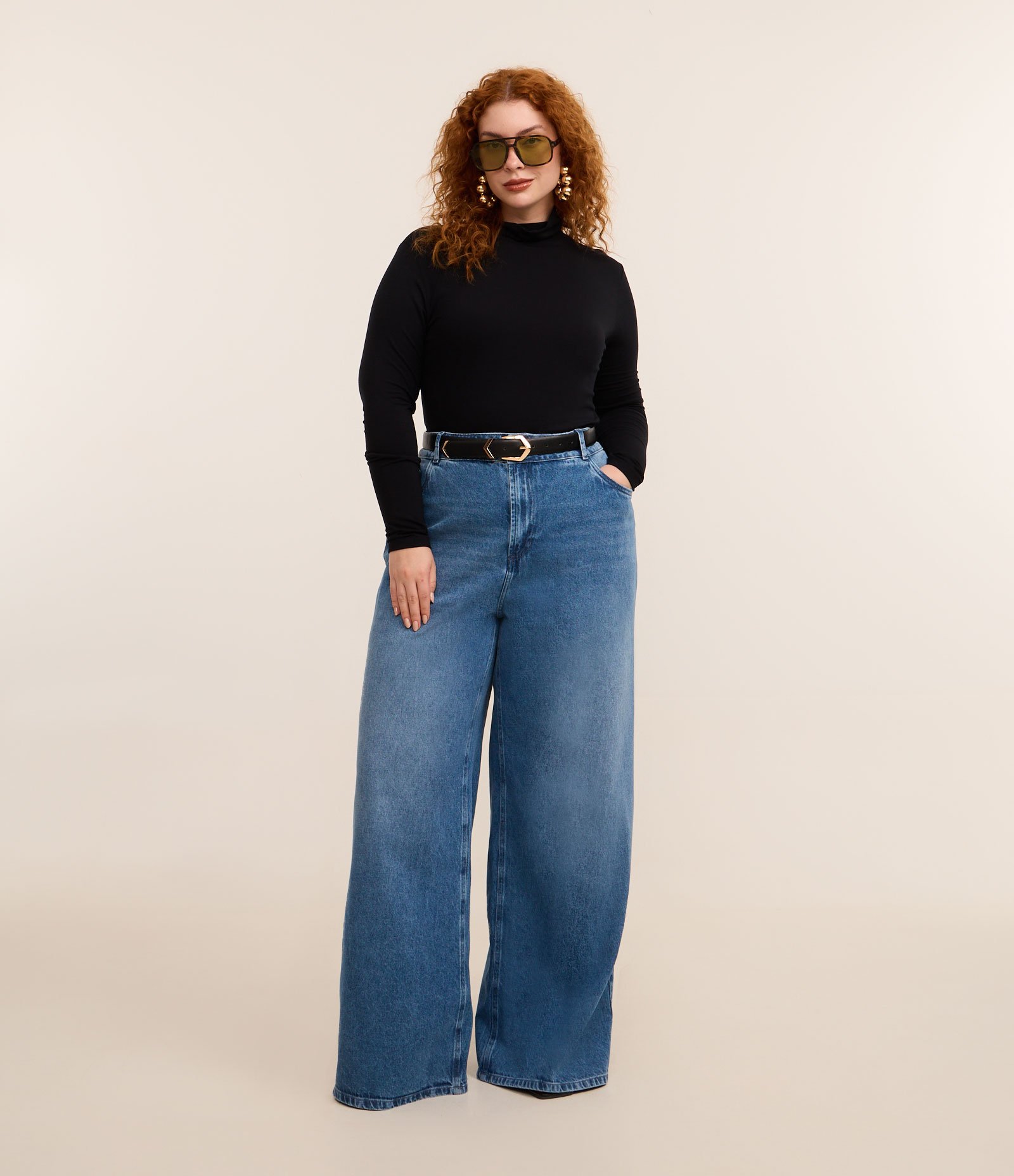 Blusa Gola Alta em Viscolycra Curve & Plus Size Preto 3