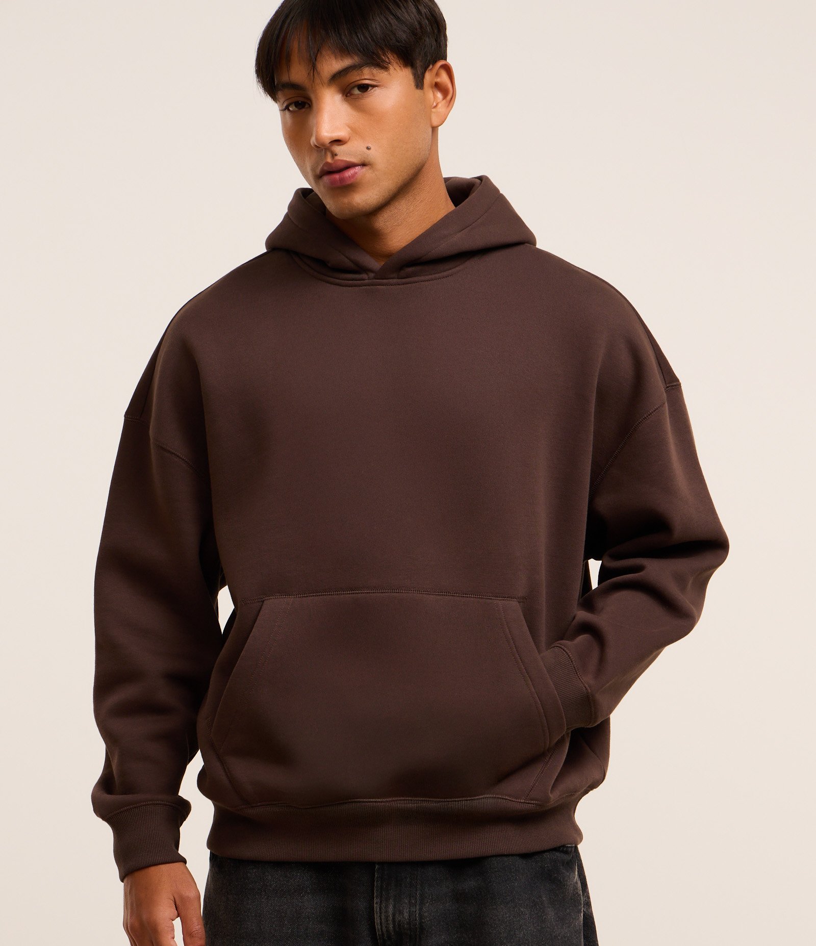 Casaco Boxy em Moletom com Felpa Liso Marrom 1