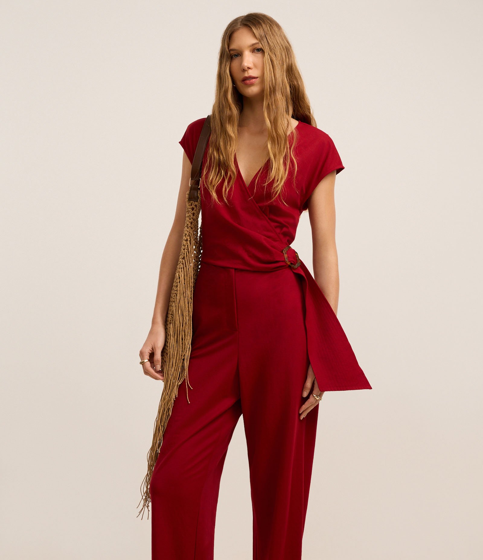 Macacão Longo em Piquet com Cinto e Fivela Tartaruga Vermelho 1