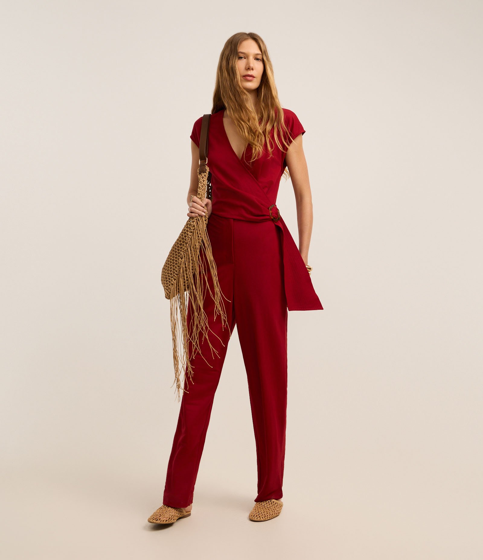 Macacão Longo em Piquet com Cinto e Fivela Tartaruga Vermelho 2