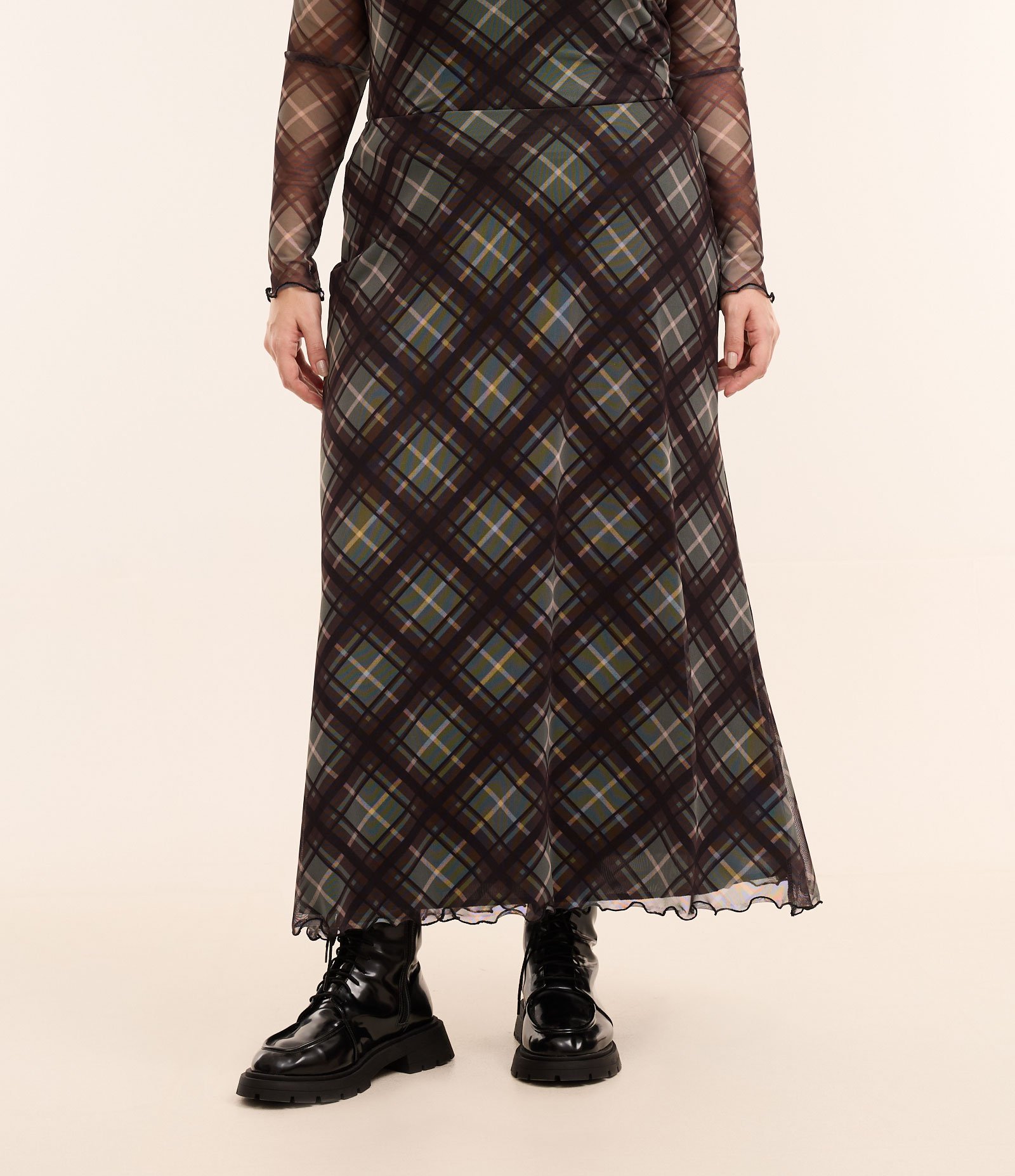 Saia Midi em Tule com Estampa Xadrez Curve & Plus Size Verde 2