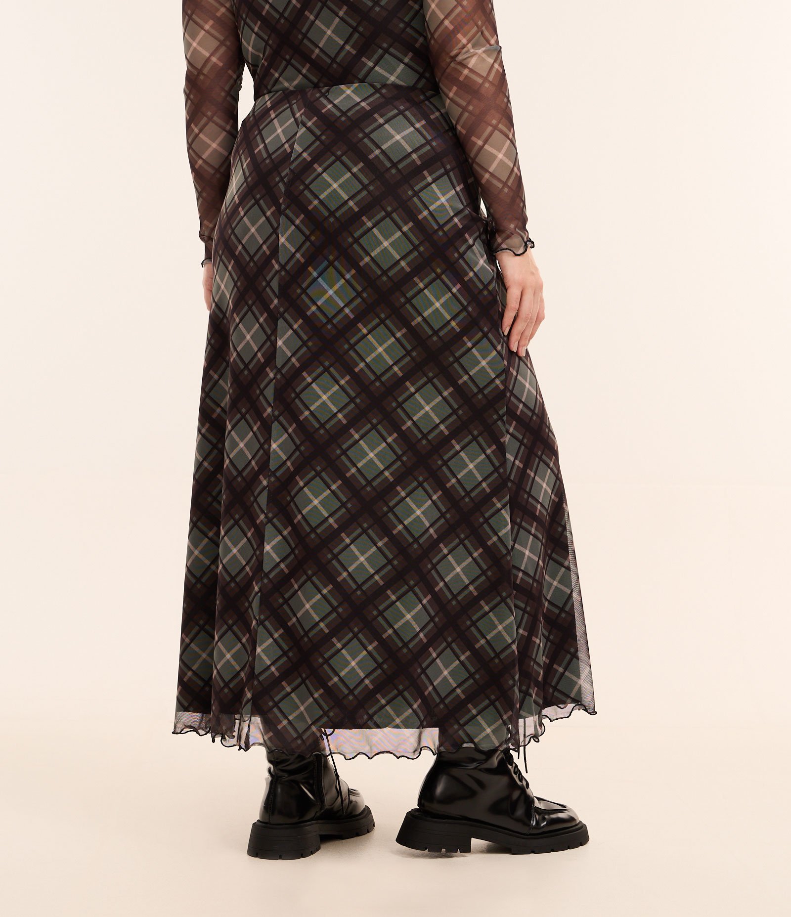 Saia Midi em Tule com Estampa Xadrez Curve & Plus Size Verde 3