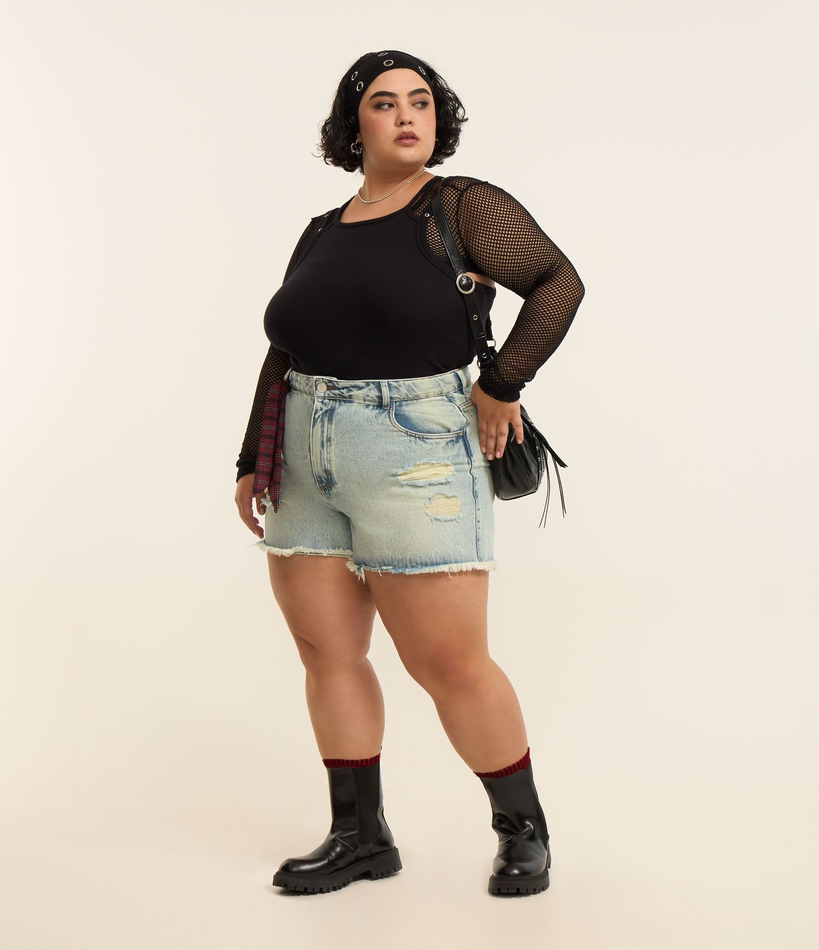 Short Boyfriend Jeans com Puído e Lencinho Curve & Plus Size Azul 1