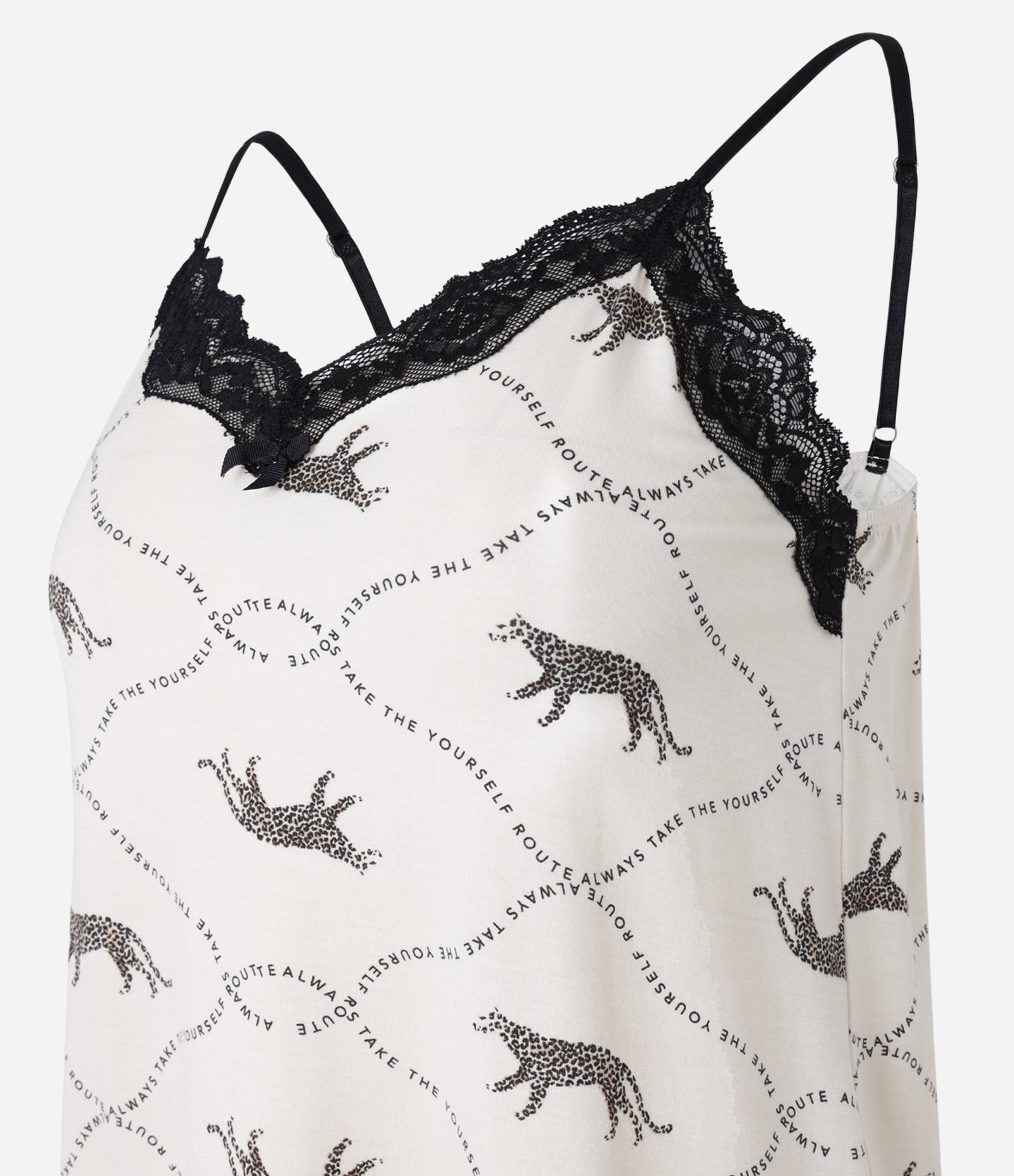 Pijama Short Doll em Viscose com Rendinha e Estampa de Onças Creme 5