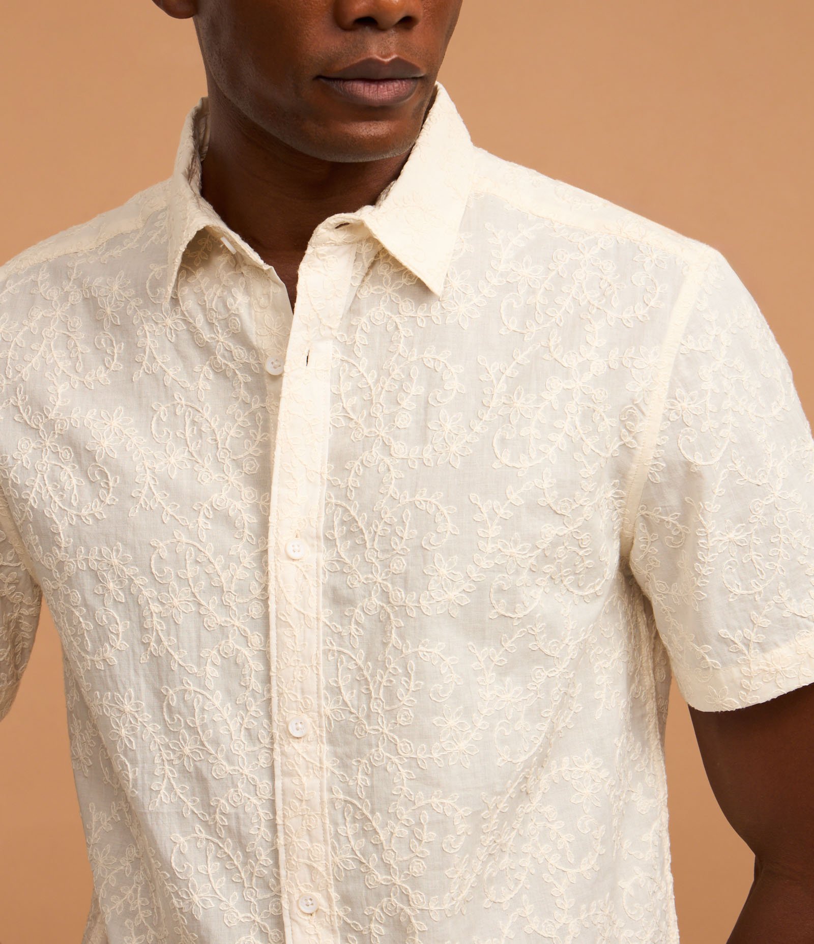 Camisa Regular em Algodão com Estampa Bordada de Flores Off White 5