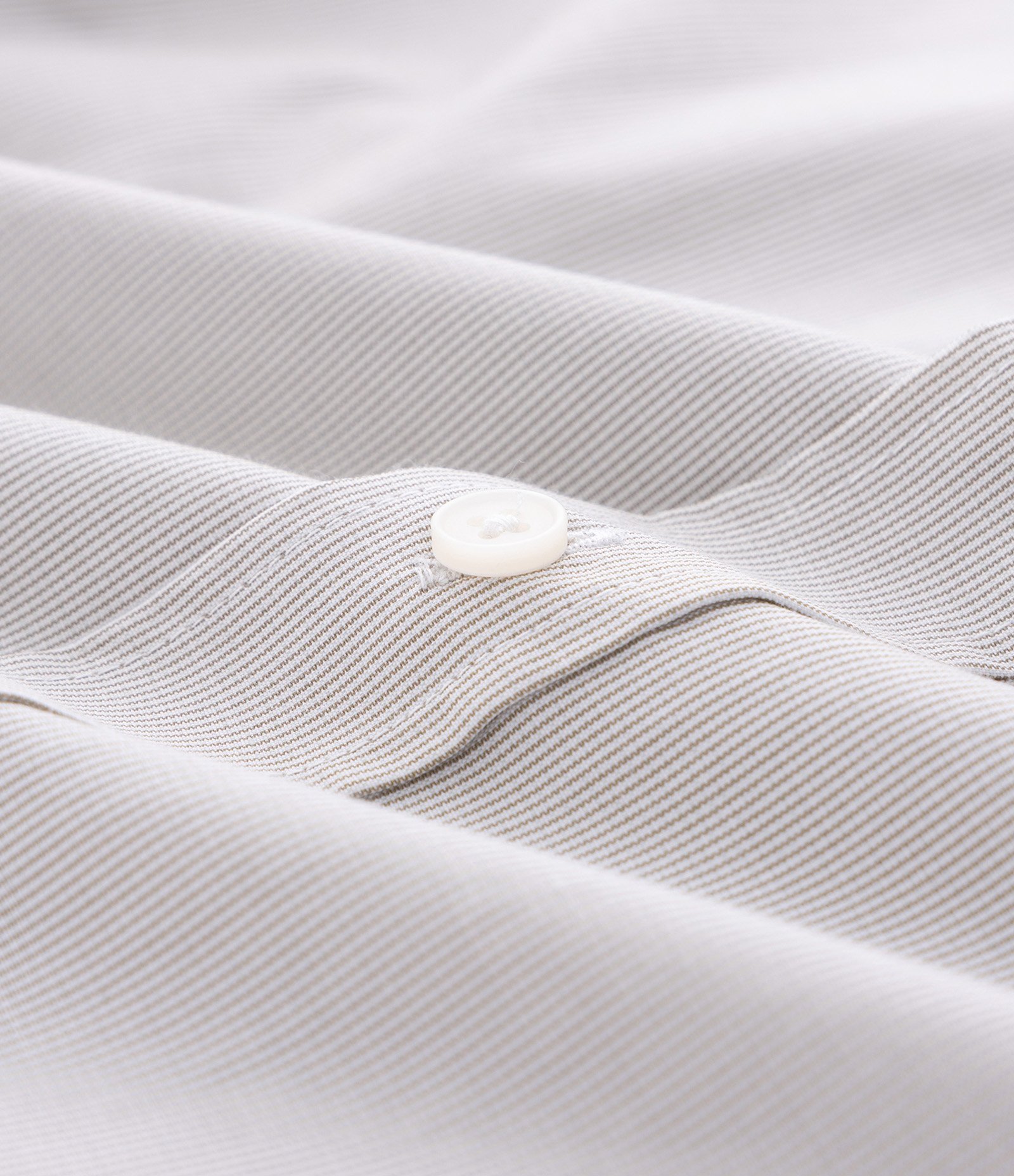 Camisa em Tricoline com Padronagem Xadrez Grid Off White 10