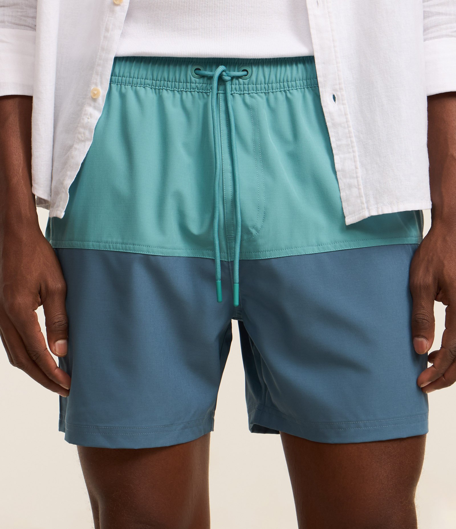 Bermuda em Ripstop com Bolso com Zíper e Estampa Bicolor Azul 2