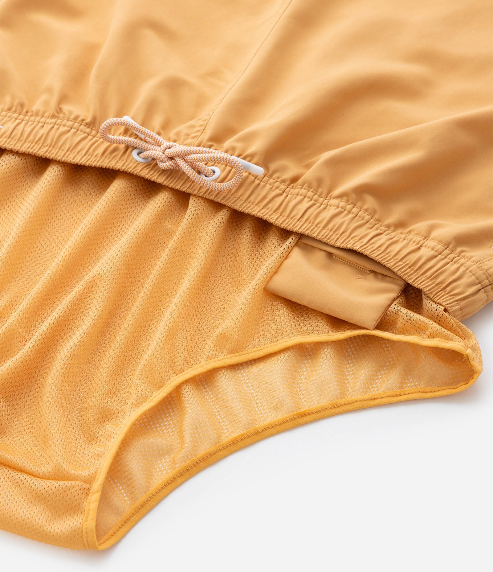 Bermuda de Banho em Peach Touch com Cós Elástico Amarelo 11