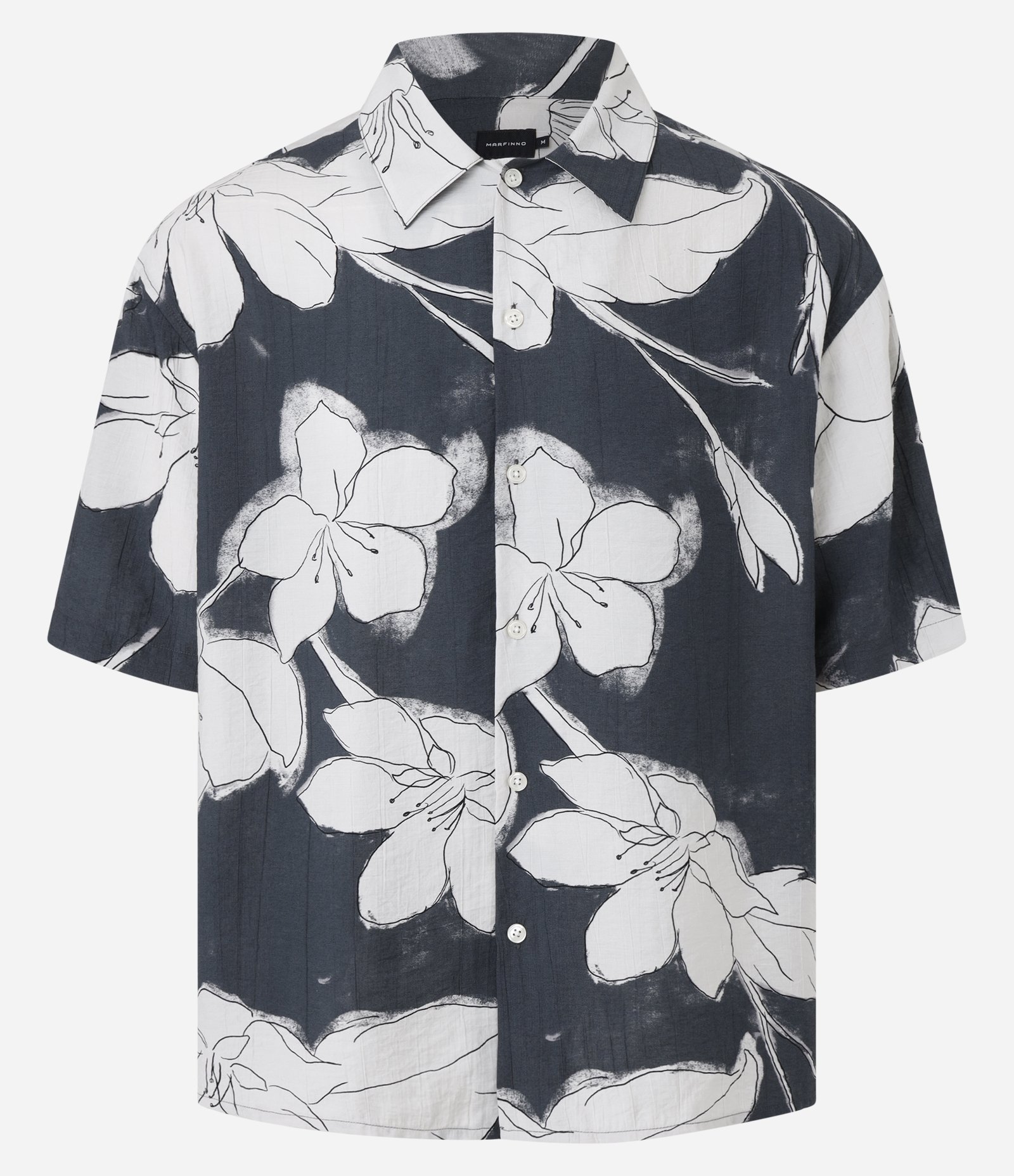 Camisa Boxy em Viscose Com Estampa Floral Texturizada Preto/Branco 7