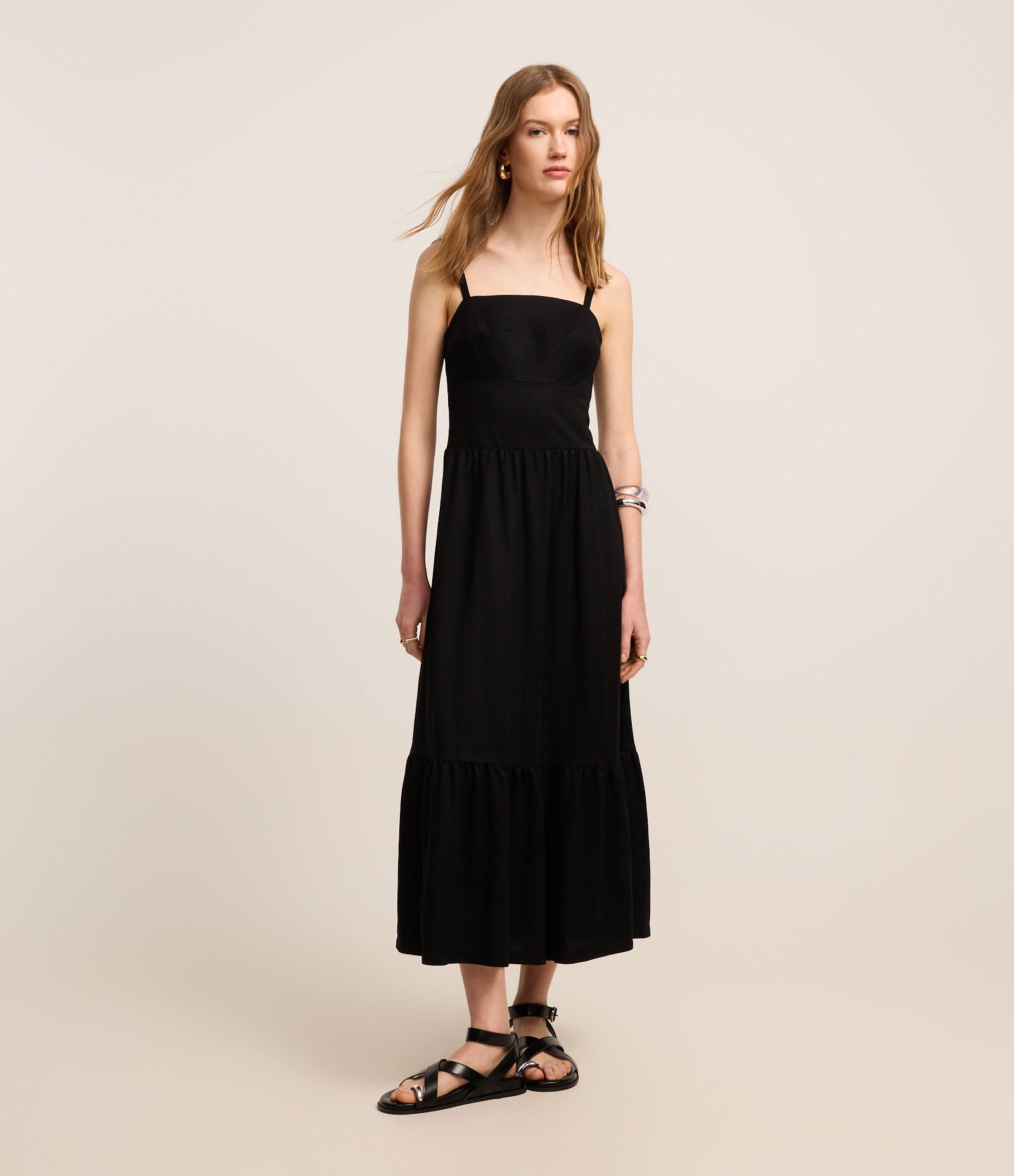 Vestido Midi de Alça em Piquet com Barra Franzida Preto 2