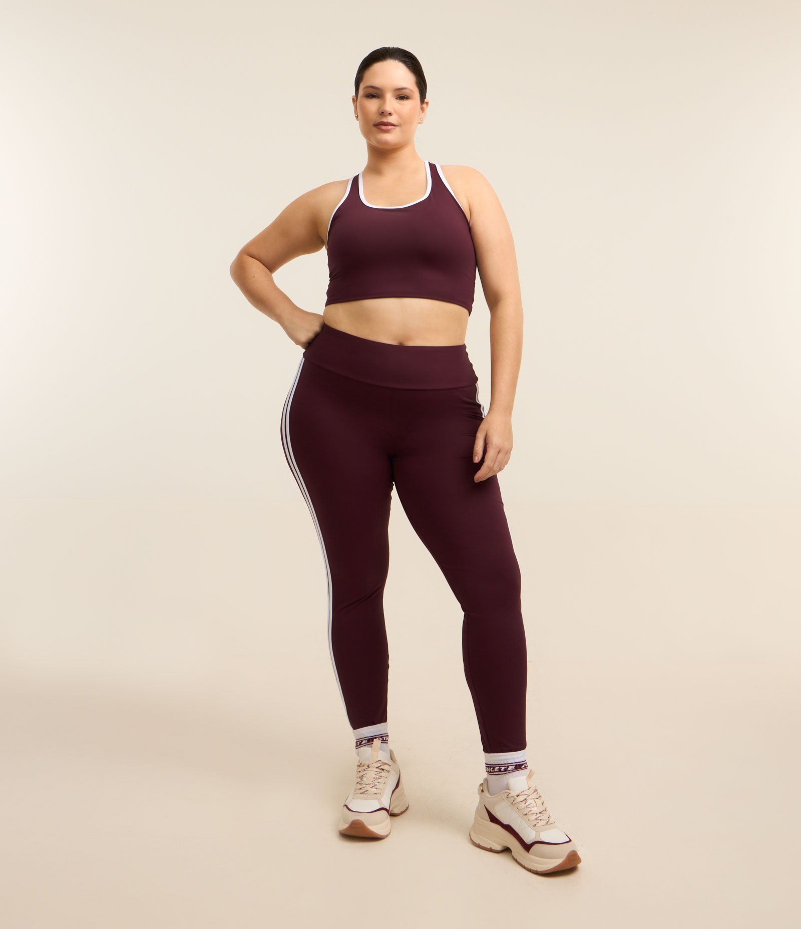 Top Esportivo Nadador sem Bojo em Microfibra com Frisos Contrastantes Vermelho 5