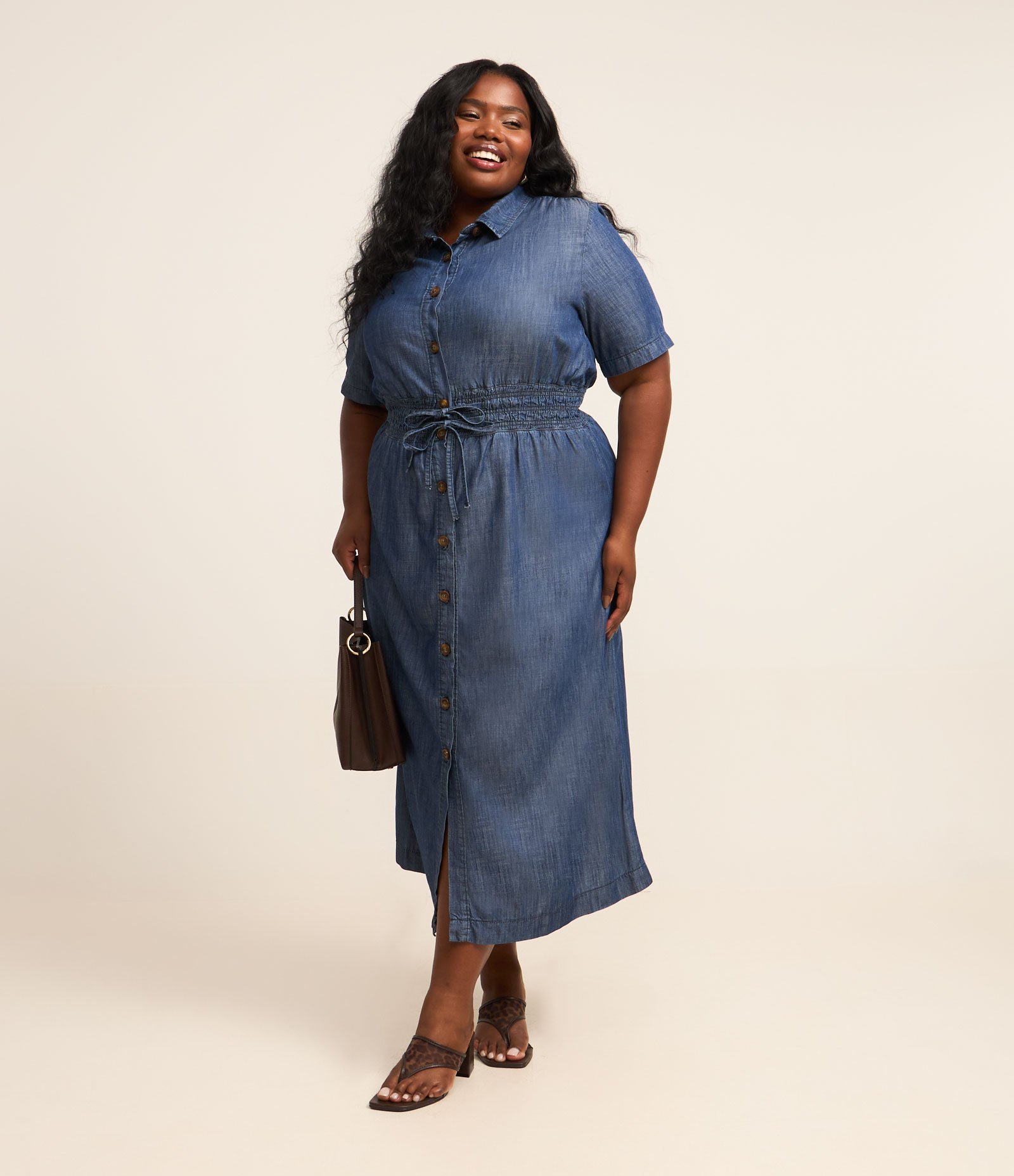 Vestido Chemise Midi em Jeans Curve & Plus Size Azul 2