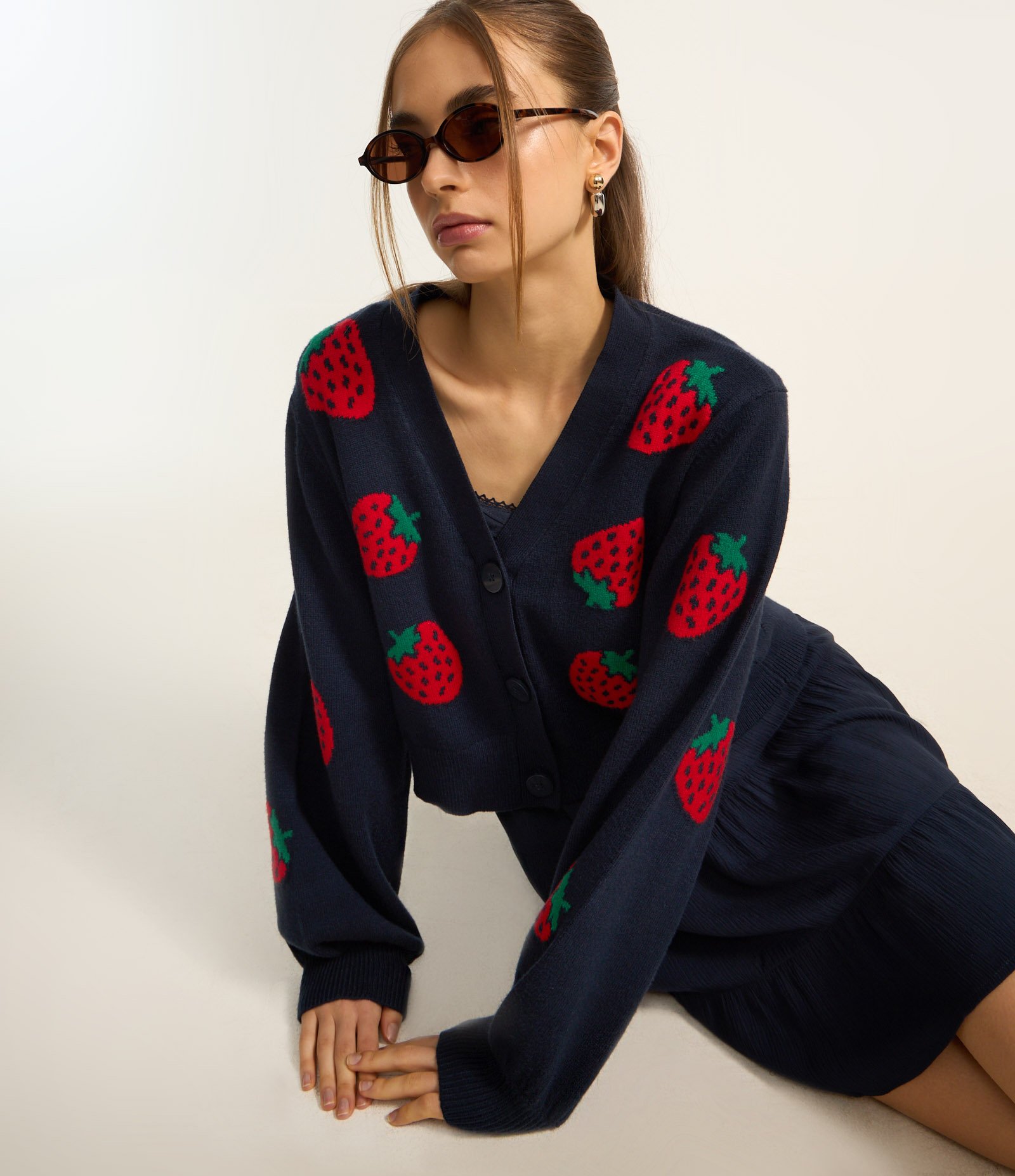 Cardigan Jacquard com Moranguinhos e Botões Frontais Azul Marinho 1