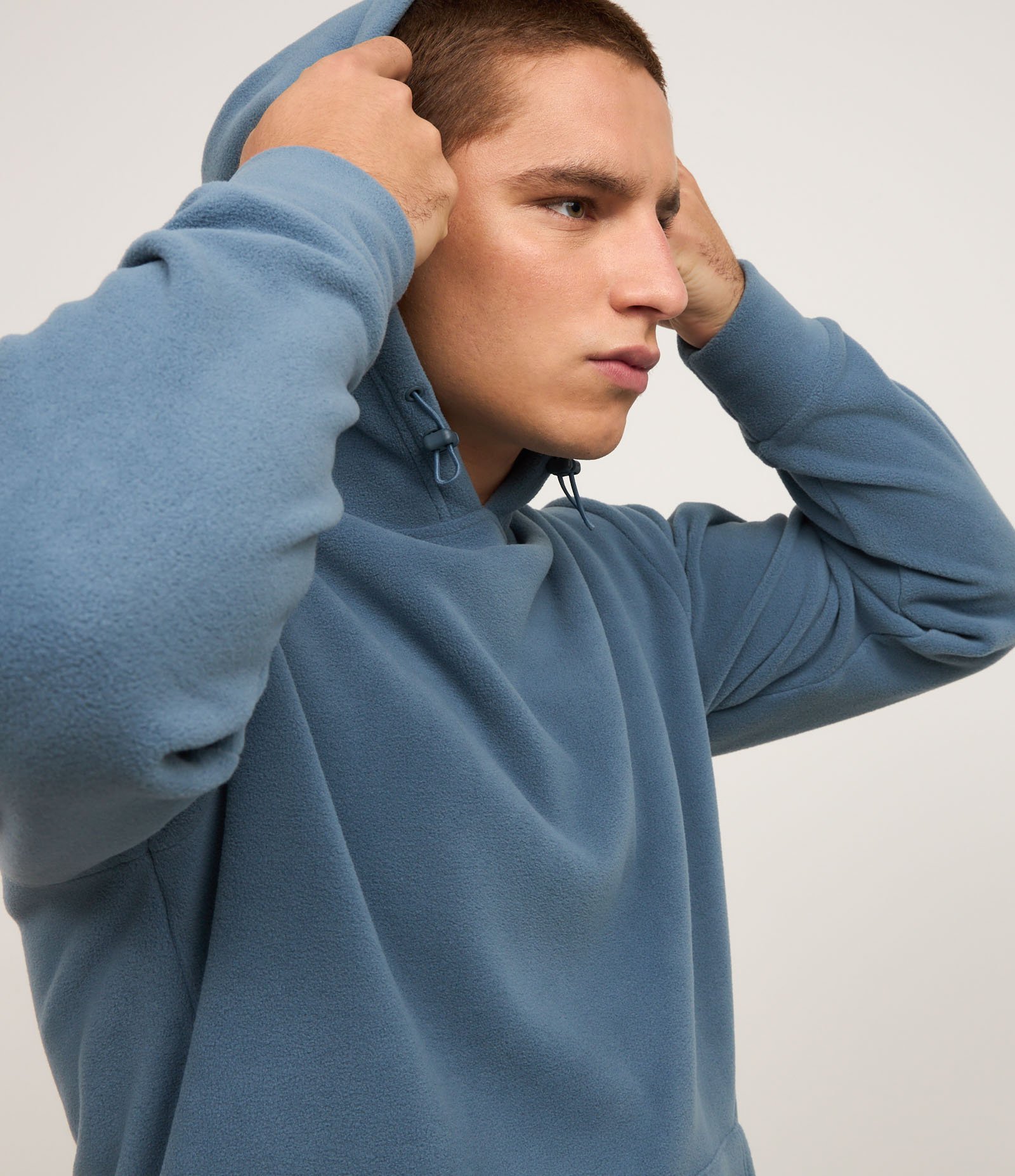 Casaco Esportivo com Capuz em Fleece Azul 3