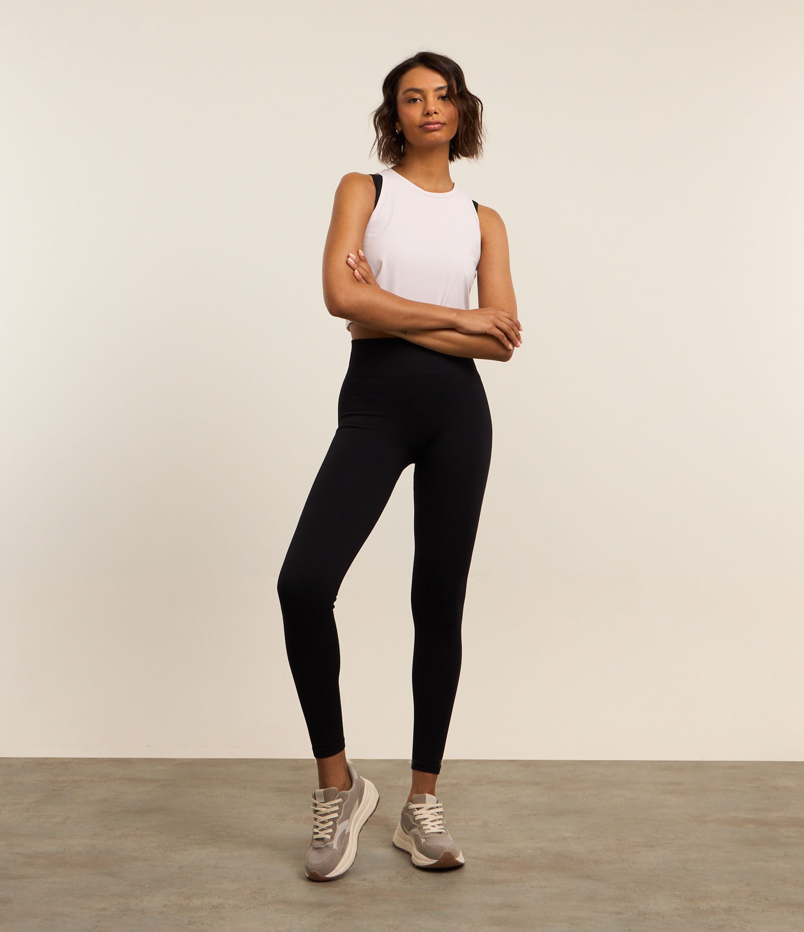 Regata Box Esportiva em Microfibra Texturizada com Recorte nas Costas Roxo Claro 2