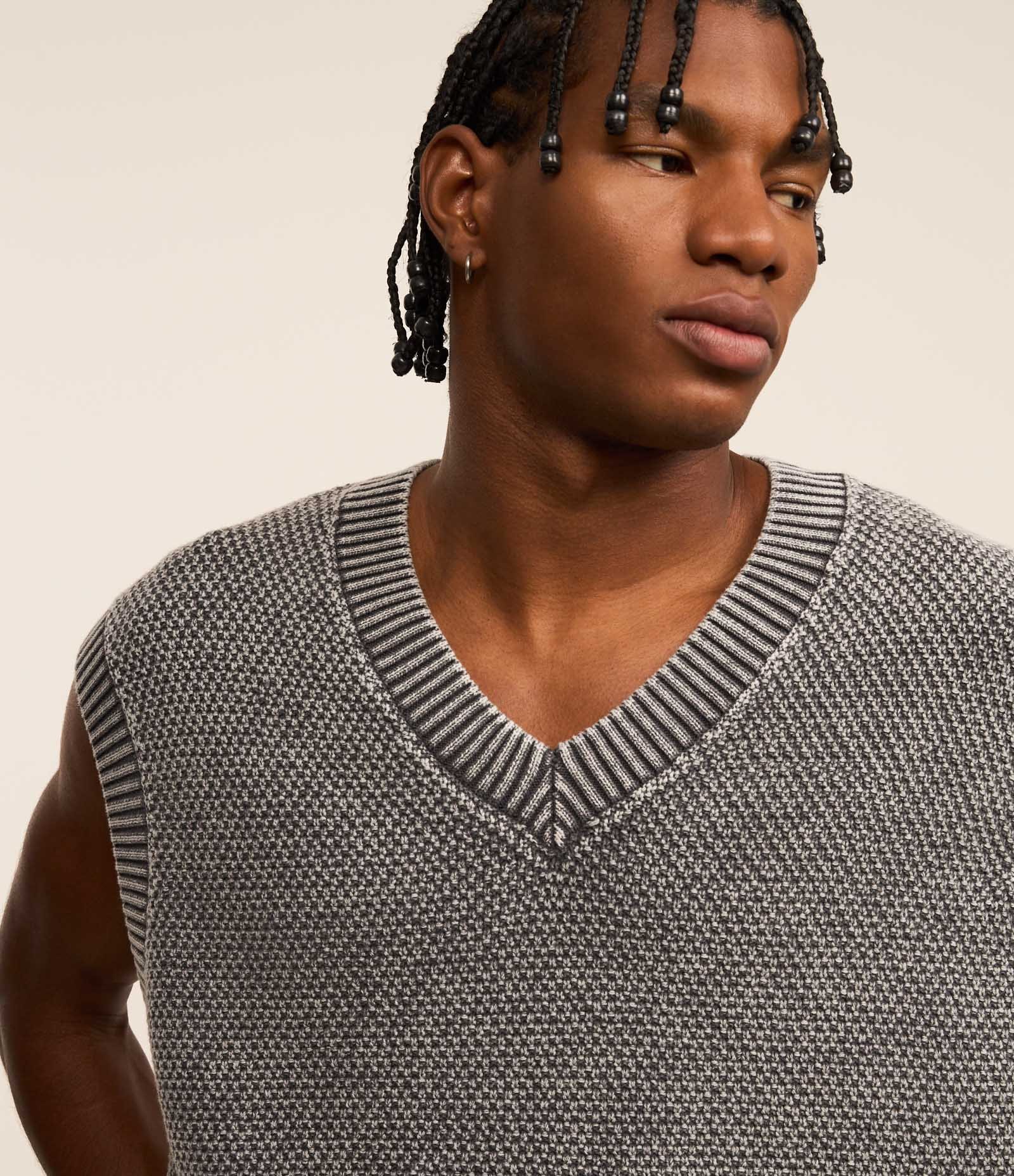 Colete Boxy em Tricô com Efeito Estonado Cinza 5