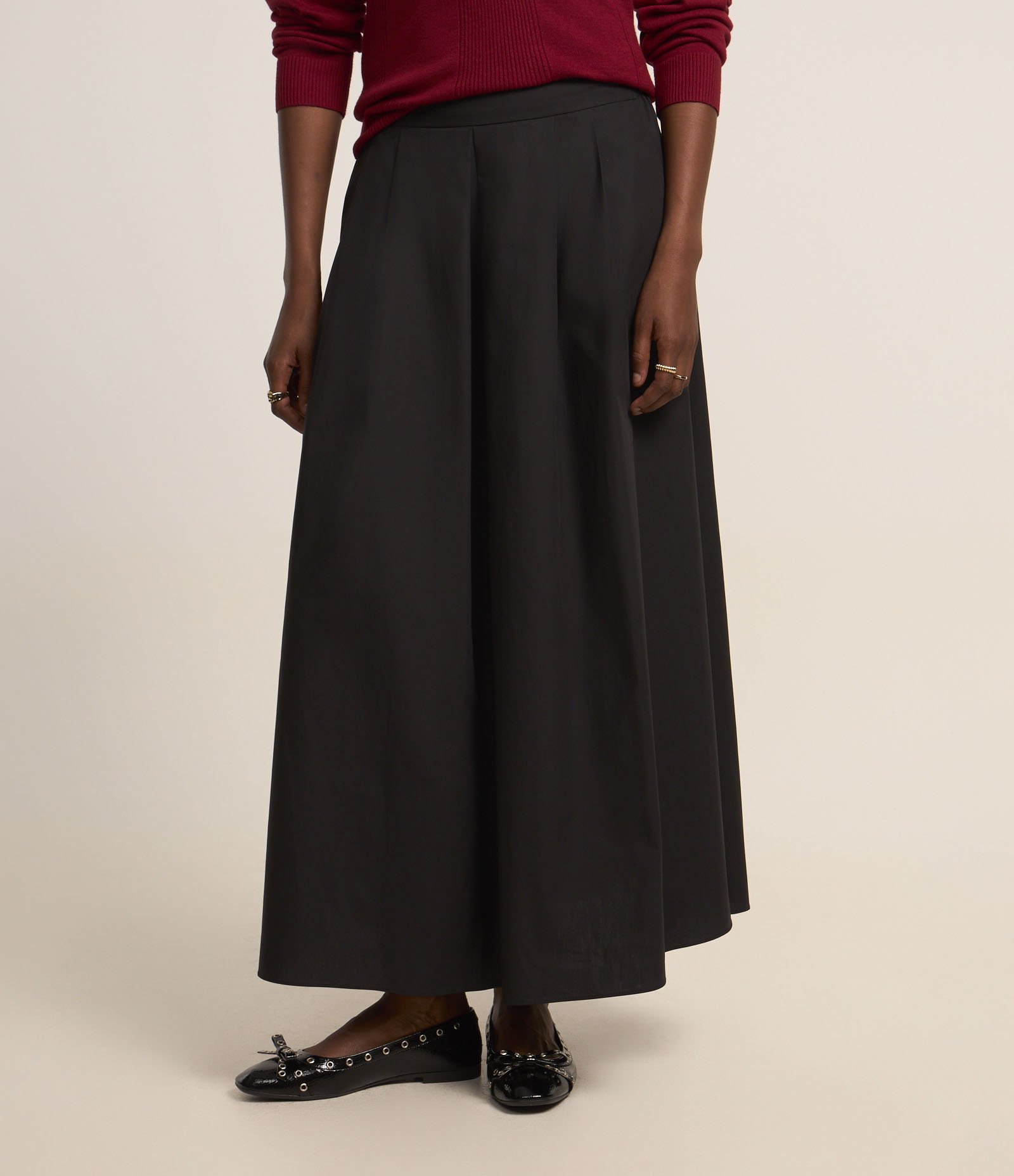 Saia Godê Longa em Tricoline com Pregas Preto 3