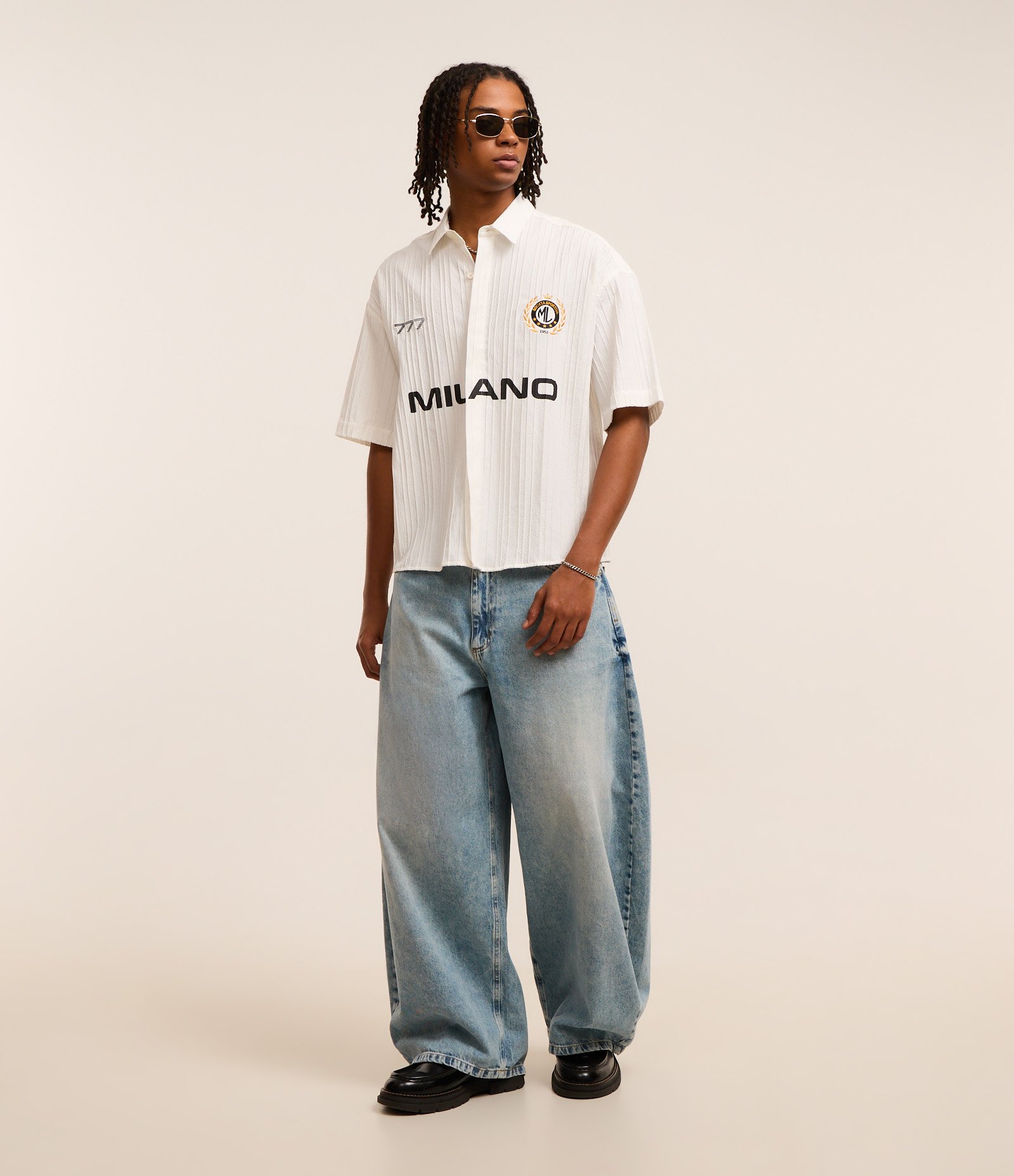 Camisa Oversized com Estampa Localizada e Lettering Texturizada Off White 2
