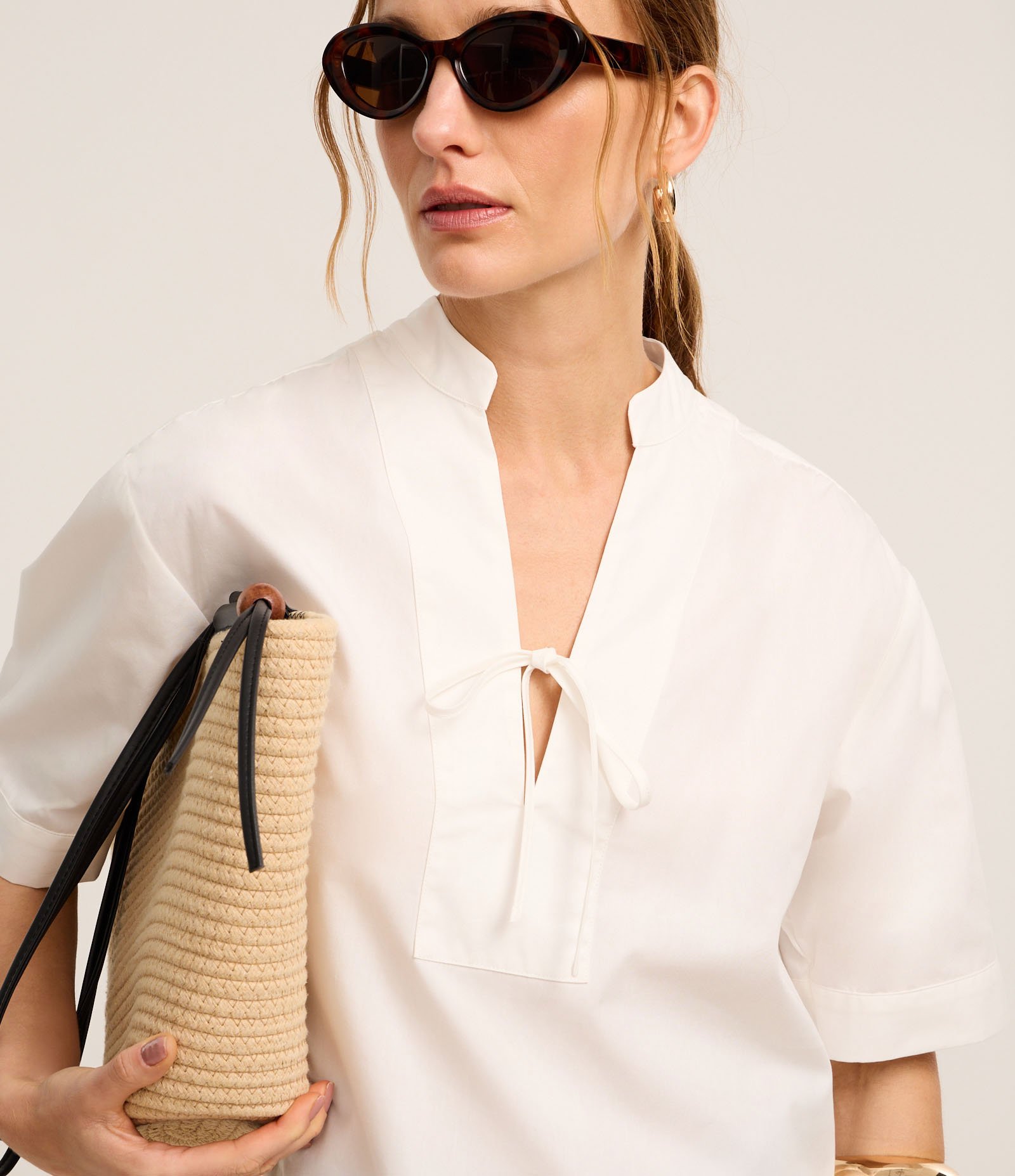 Blusa em Tricoline com Amarração na Gola Padre Off White 3