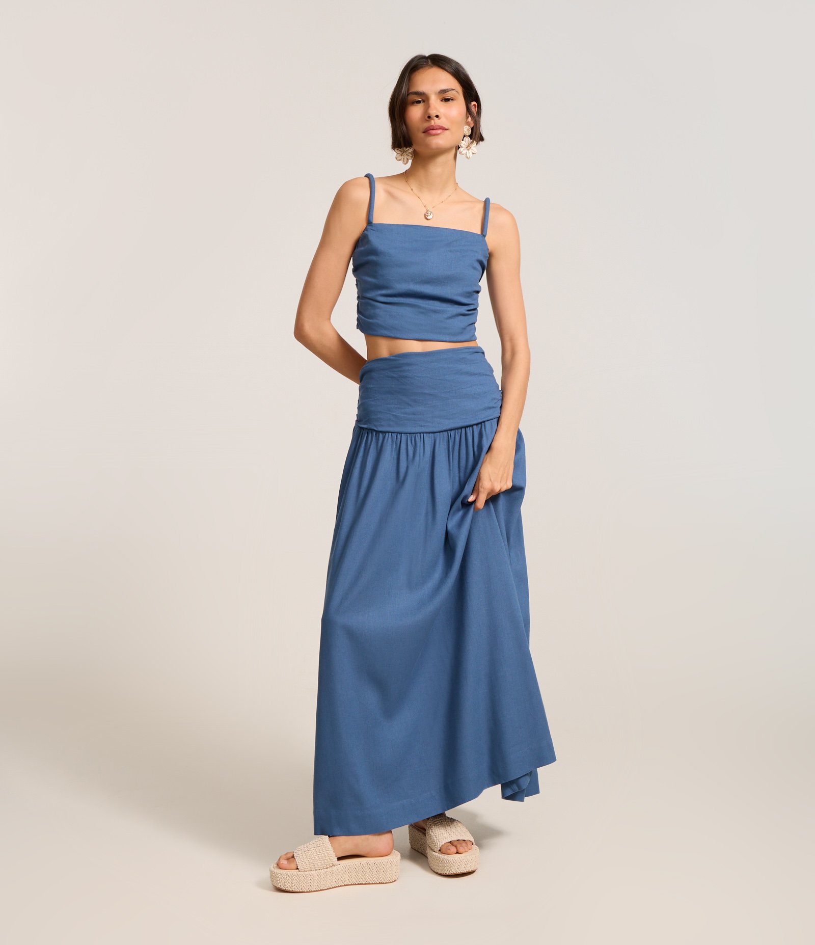 Saia New Midi em Viscose com Linho e Pregas Laterais Azul 1