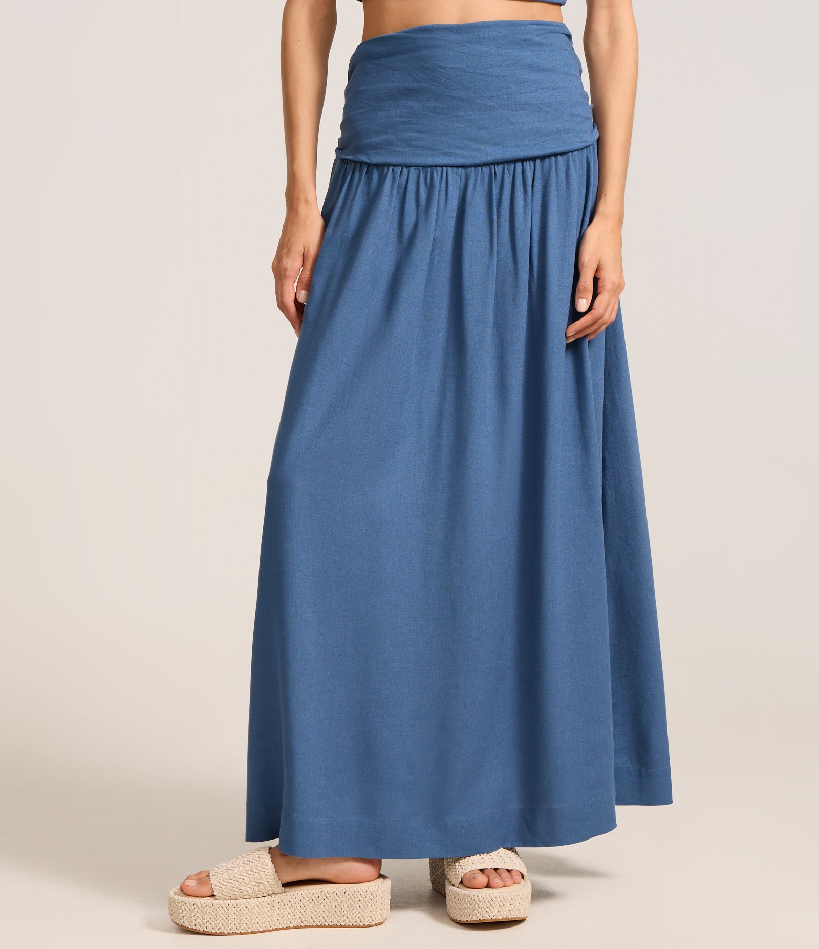 Saia New Midi em Viscose com Linho e Pregas Laterais Azul 3