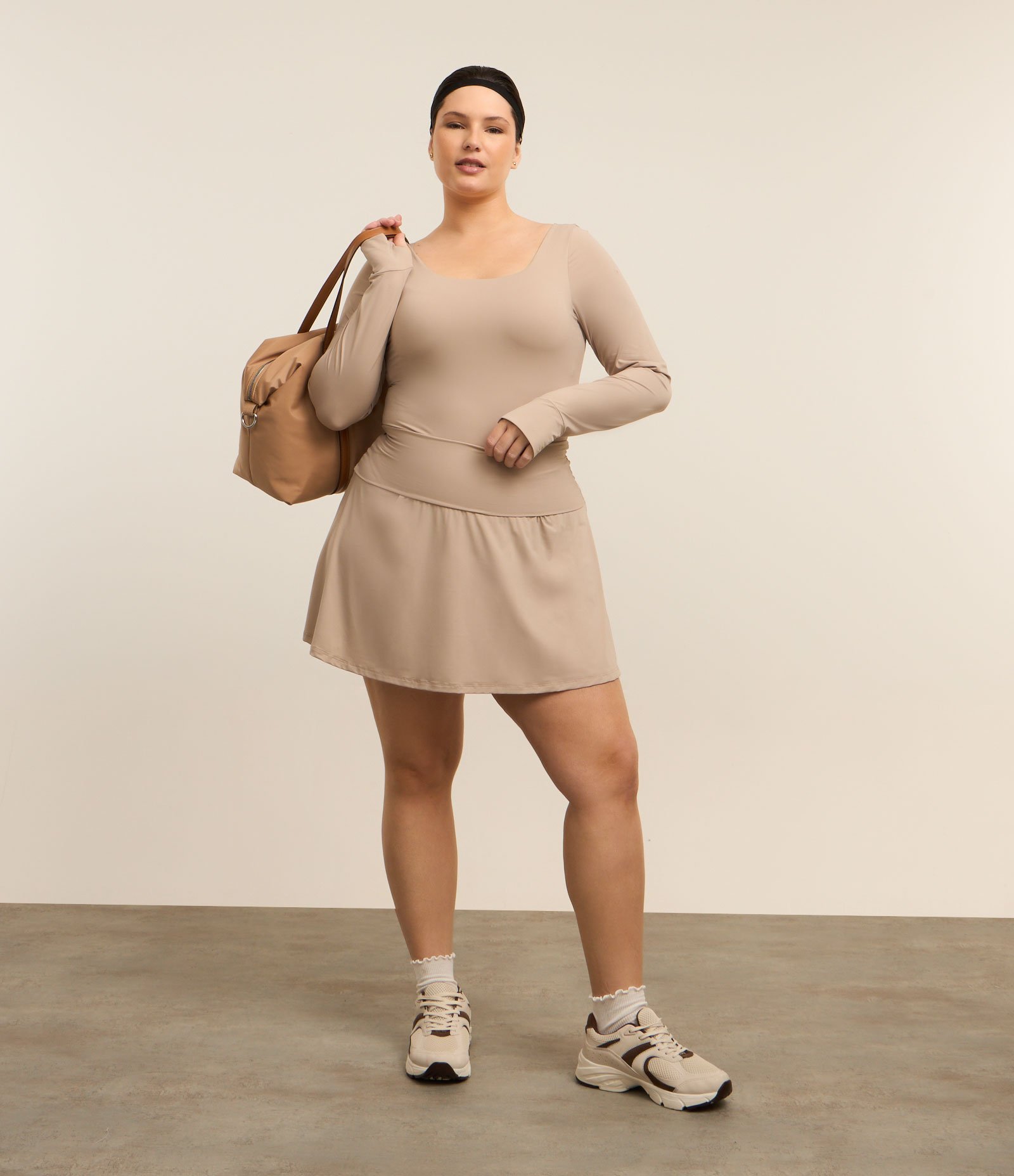 Short Saia Esportivo em Microfibra Leve com Cós Largo Bege 3