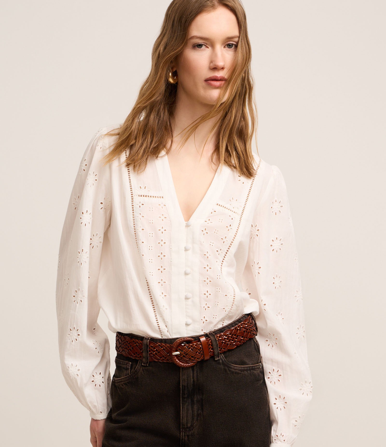 Blusa Bata em Laise com Manga Bufante e Entremeio 1