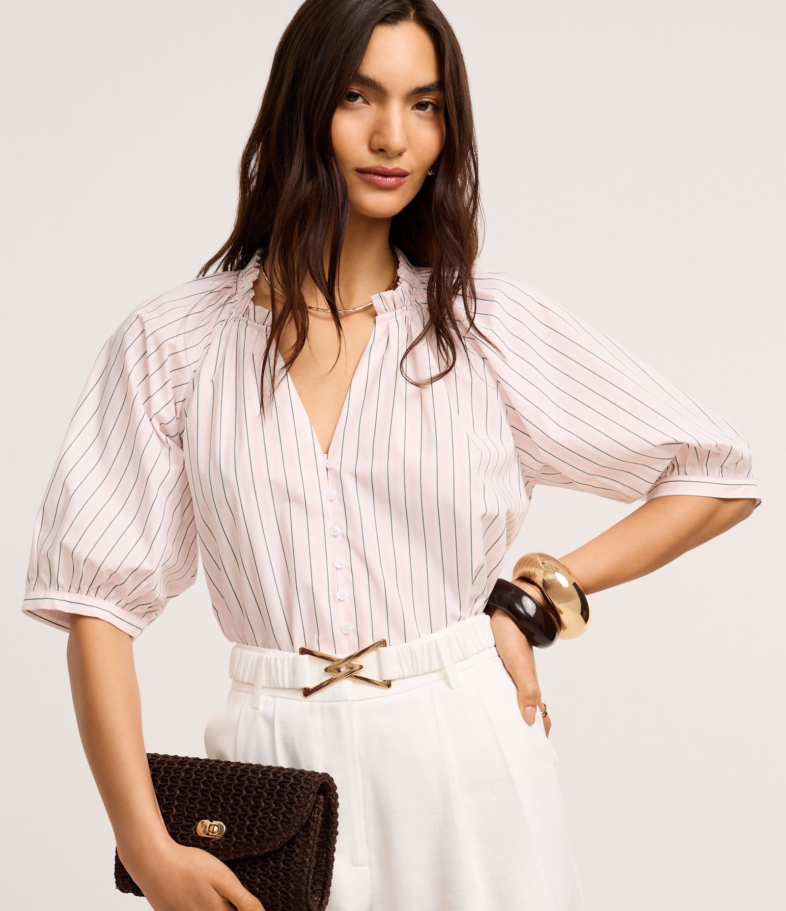 Camisa Listrada em Tricoline com Frufru na Gola Padre Rosa 3