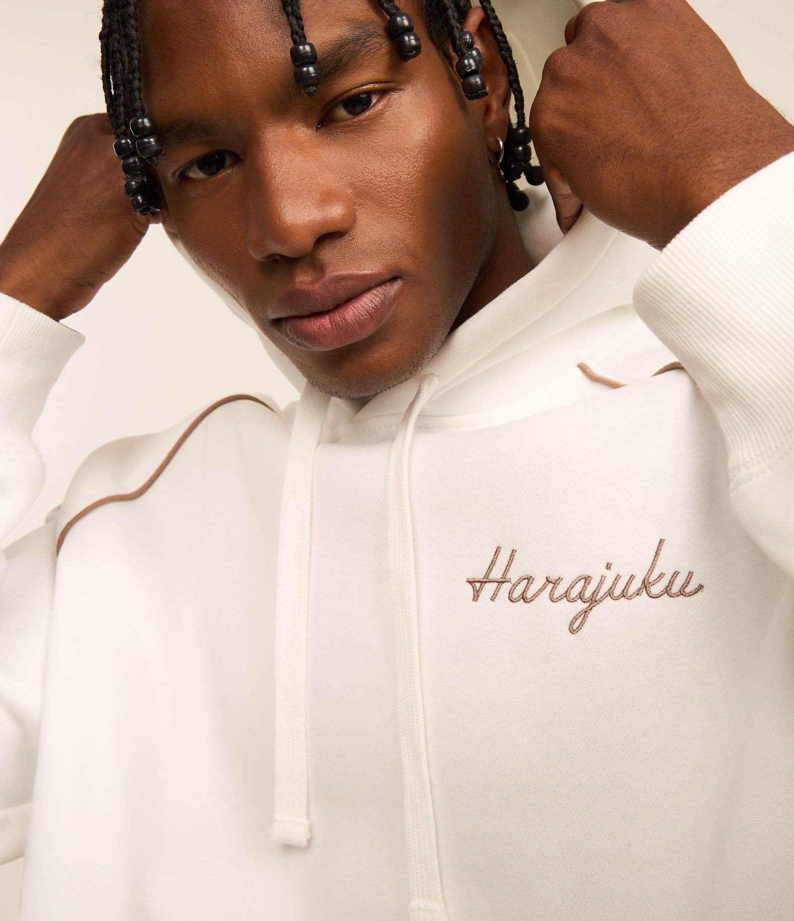 Casaco Boxy em Fleece com Felpa com Estampa Degradê de Peixes Orientais Branco 4