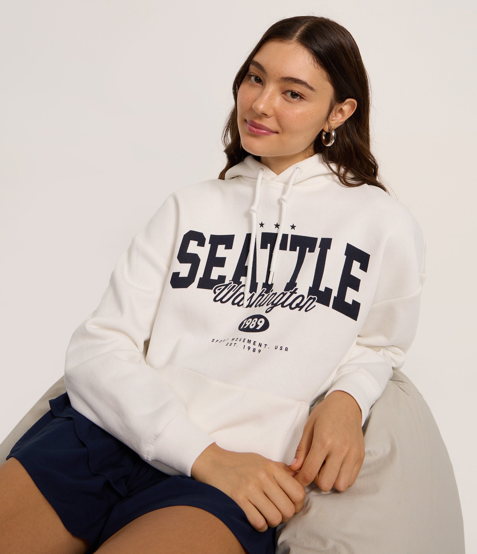 Casaco Fechado Overtop em Moletom com Estampa Lettering Seattle Branco 1