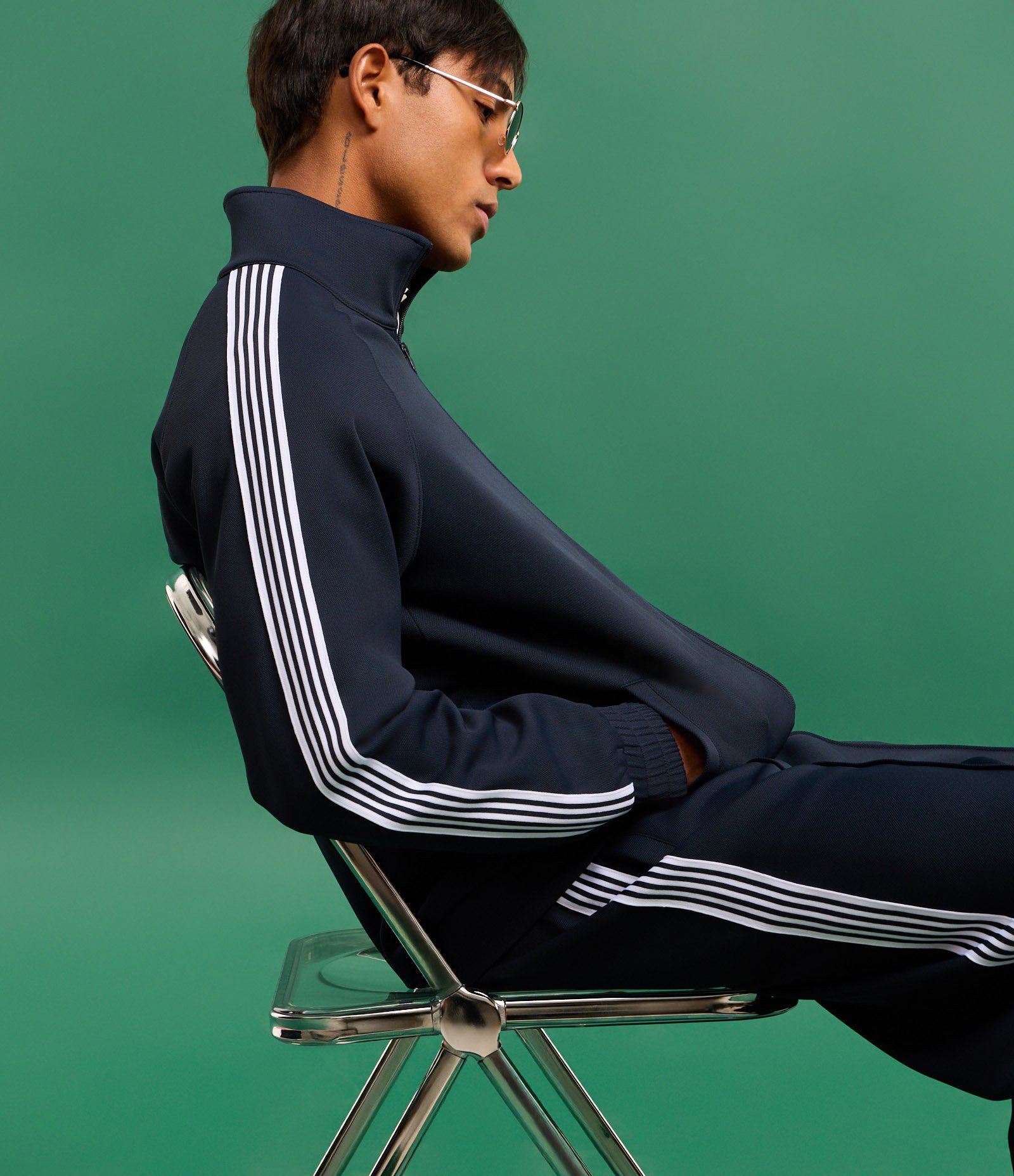 Casaco em Helanca com Bordado Localizado e Listras Contrastantes Azul 3