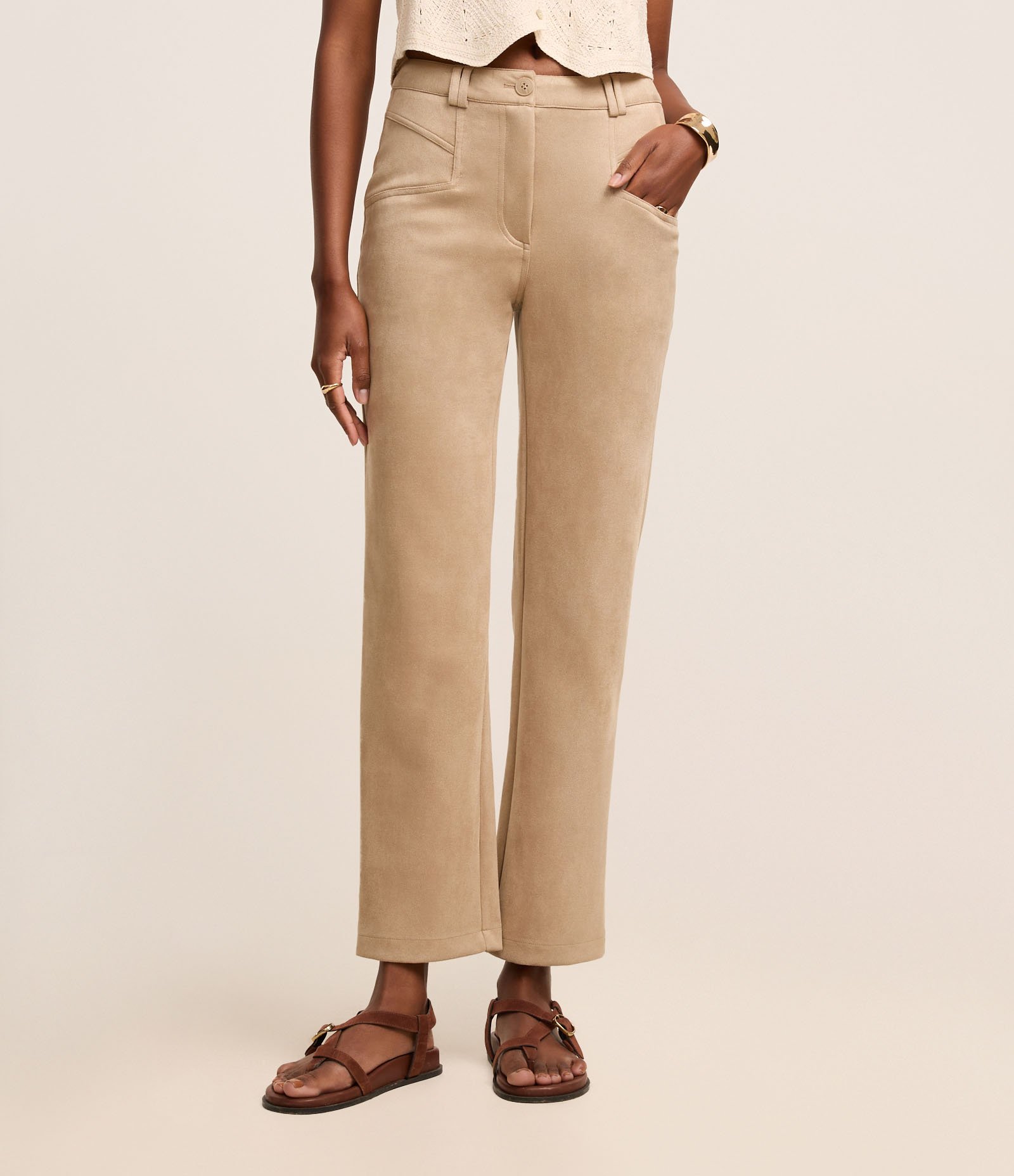 Calça Boho Reta Cintura Alta em Suede com Recortes nos Bolsos Bege 3