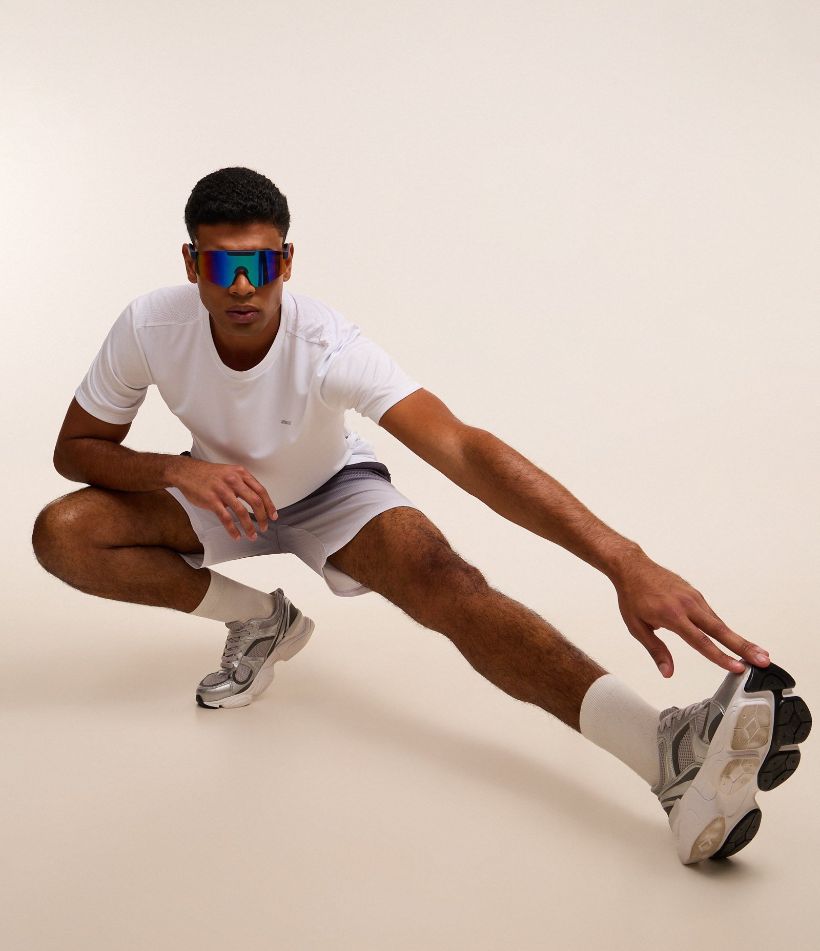 Bermuda Esportiva com Xadrez e Degrade na Barra Preto 3