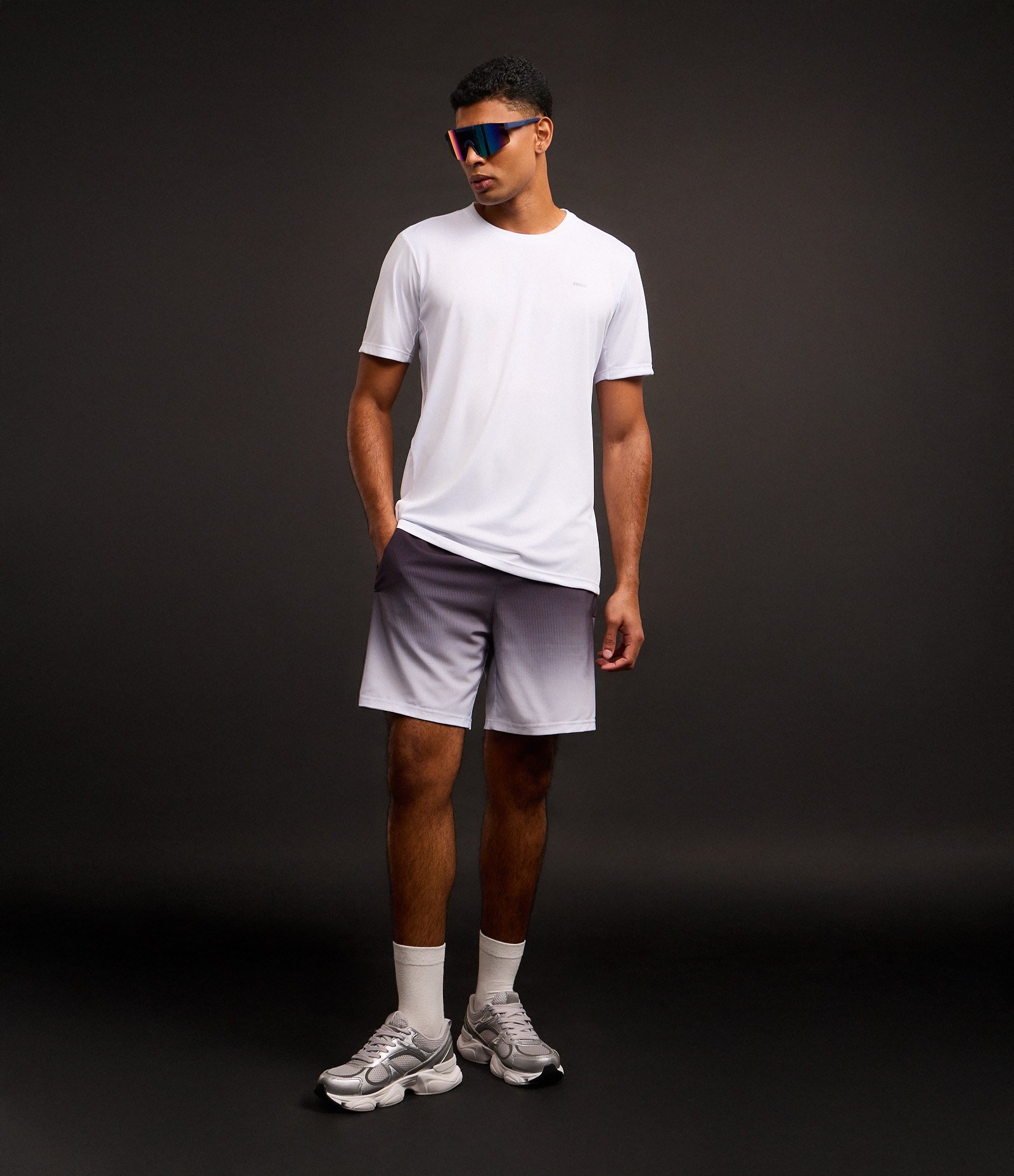 Bermuda Esportiva com Xadrez e Degrade na Barra Preto 5