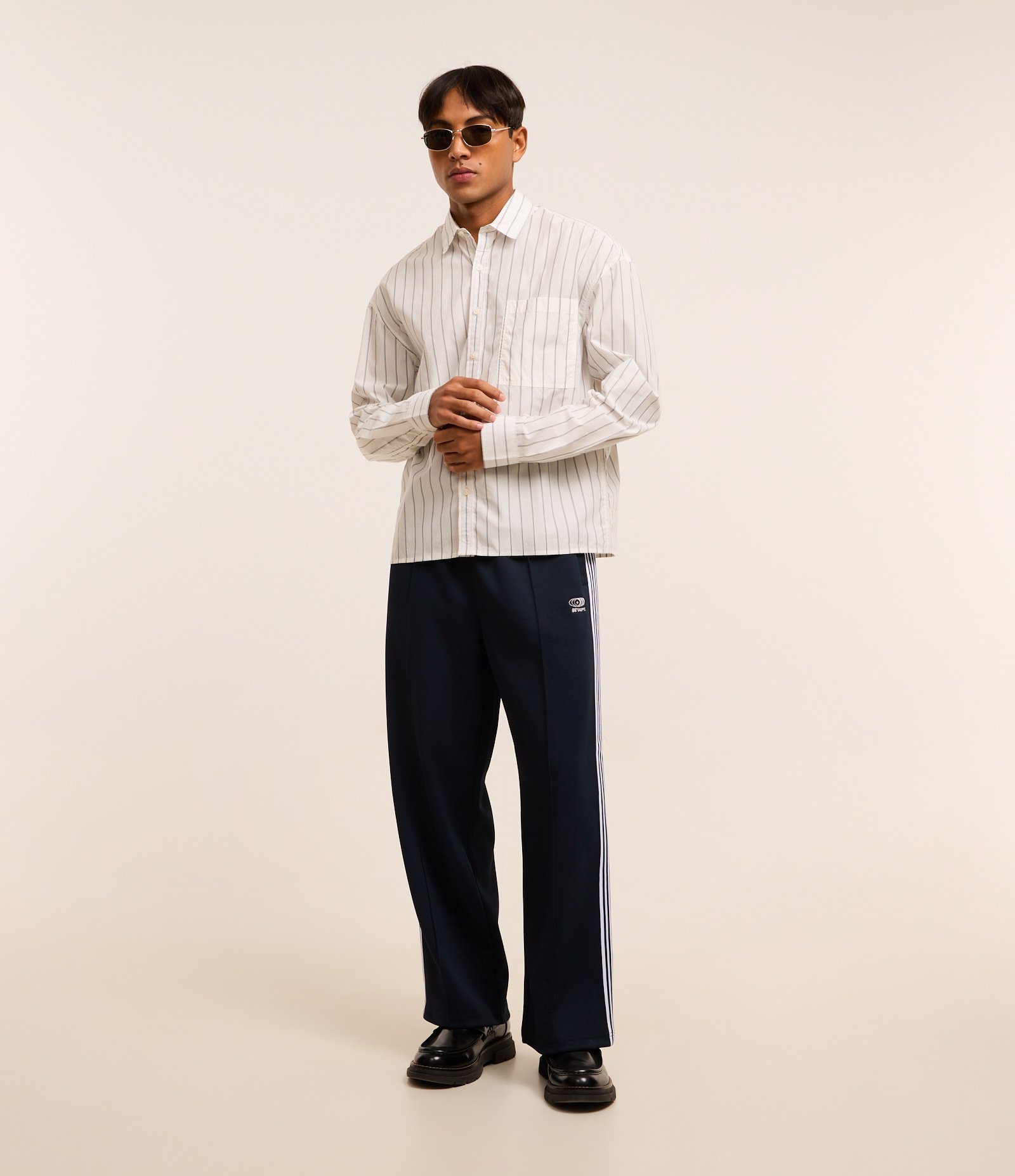 Camisa Boxy em Tricoline com Estampa de Listras e Bolso Branco 2