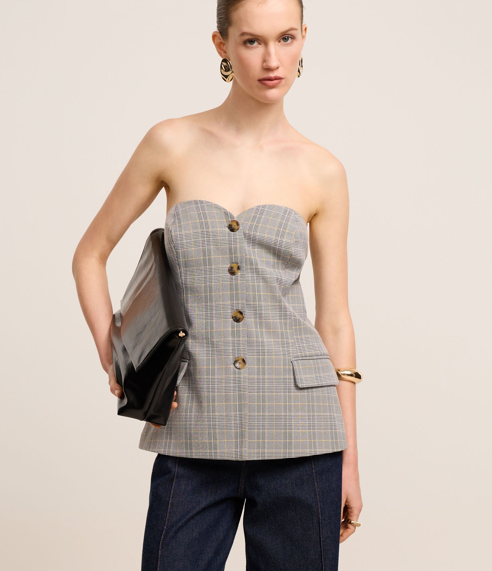 Blusa Colete Alfaiatada Xadrez com Decote Coração Cinza 3