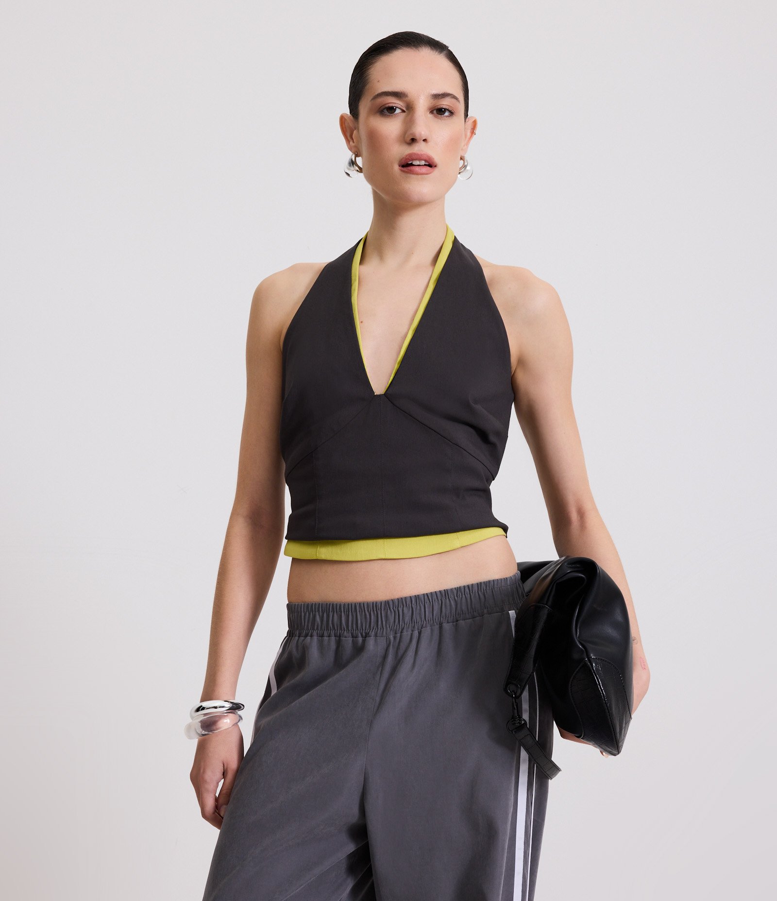 Blusa Curta em Bengaline Frente Única Cinza 9