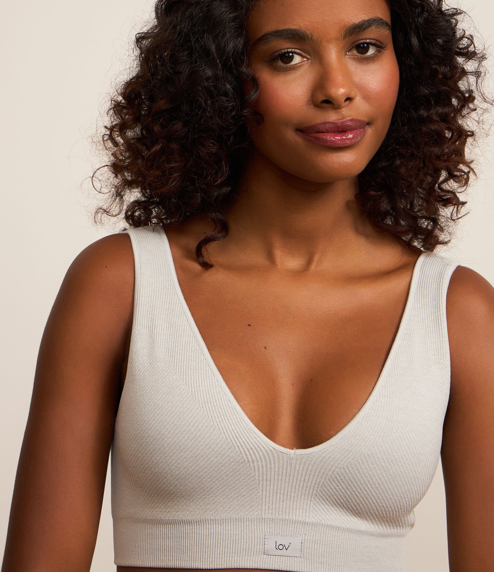 Sutiã Top Comfy Seamless com Etiqueta LOV Cinza 3
