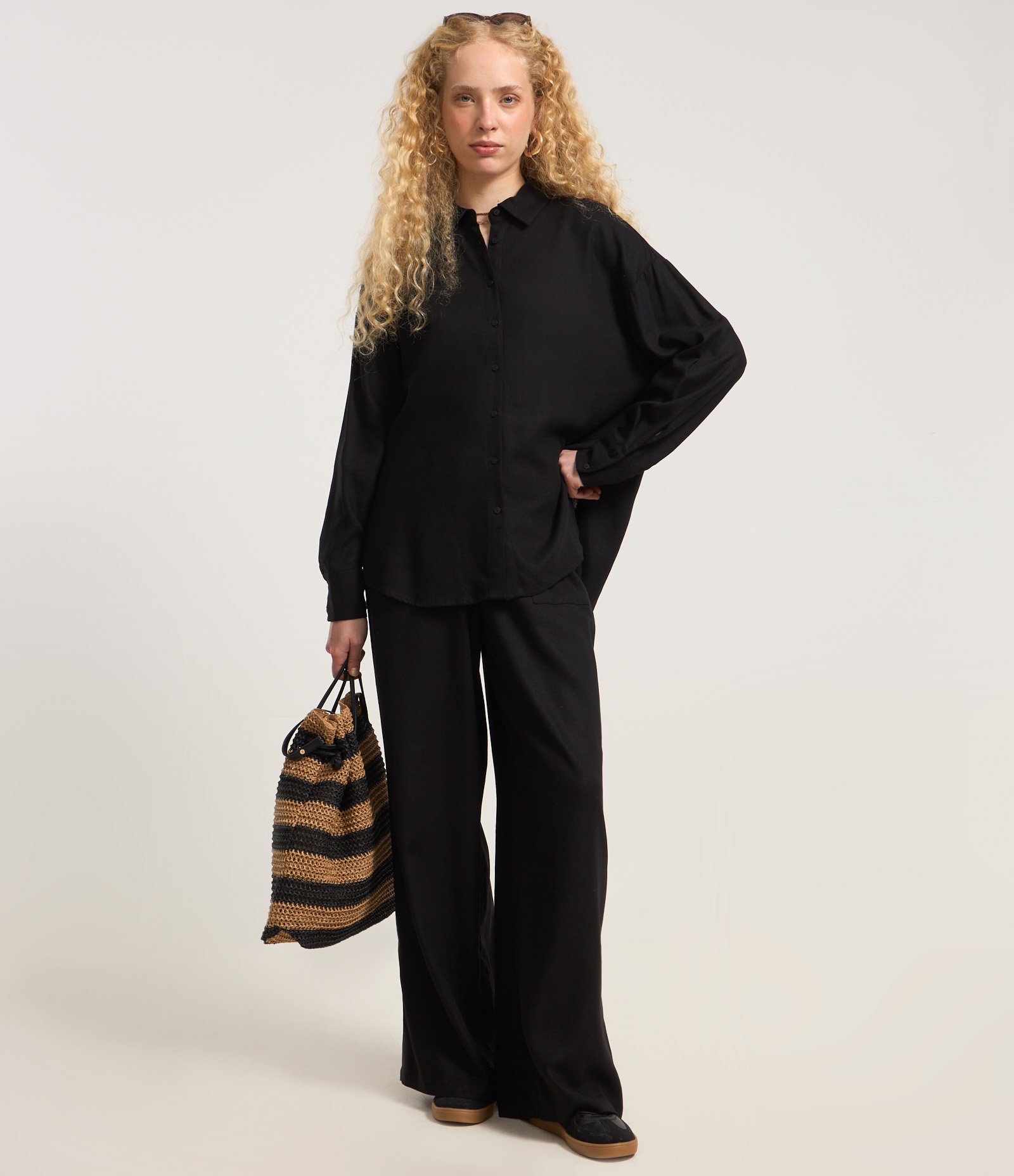 Camisa Alongada em Viscose e Linho com Botões 2