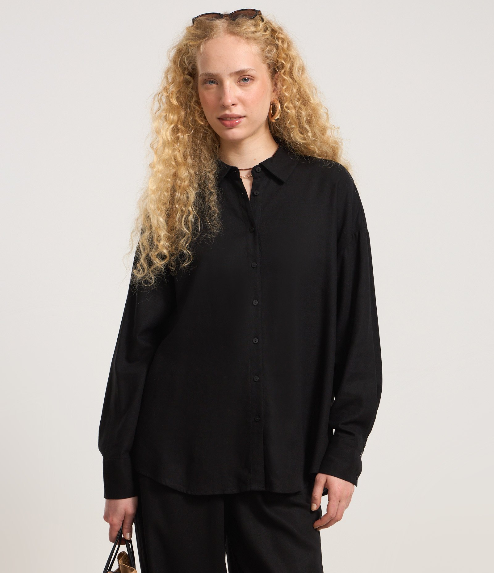 Camisa Alongada em Viscose e Linho com Botões 4