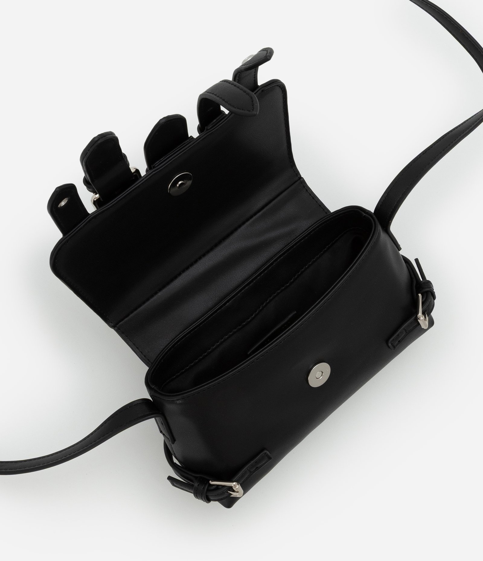 Bolsa Transversal Pequena com Tampa de Cintos com Fivelas e Ilhós Preto 4