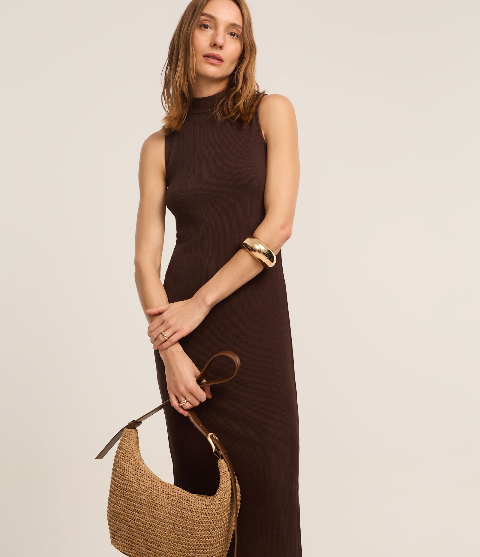 Vestido Midi Canelado em Ribana com Gola Altinha Marrom Escuro 1