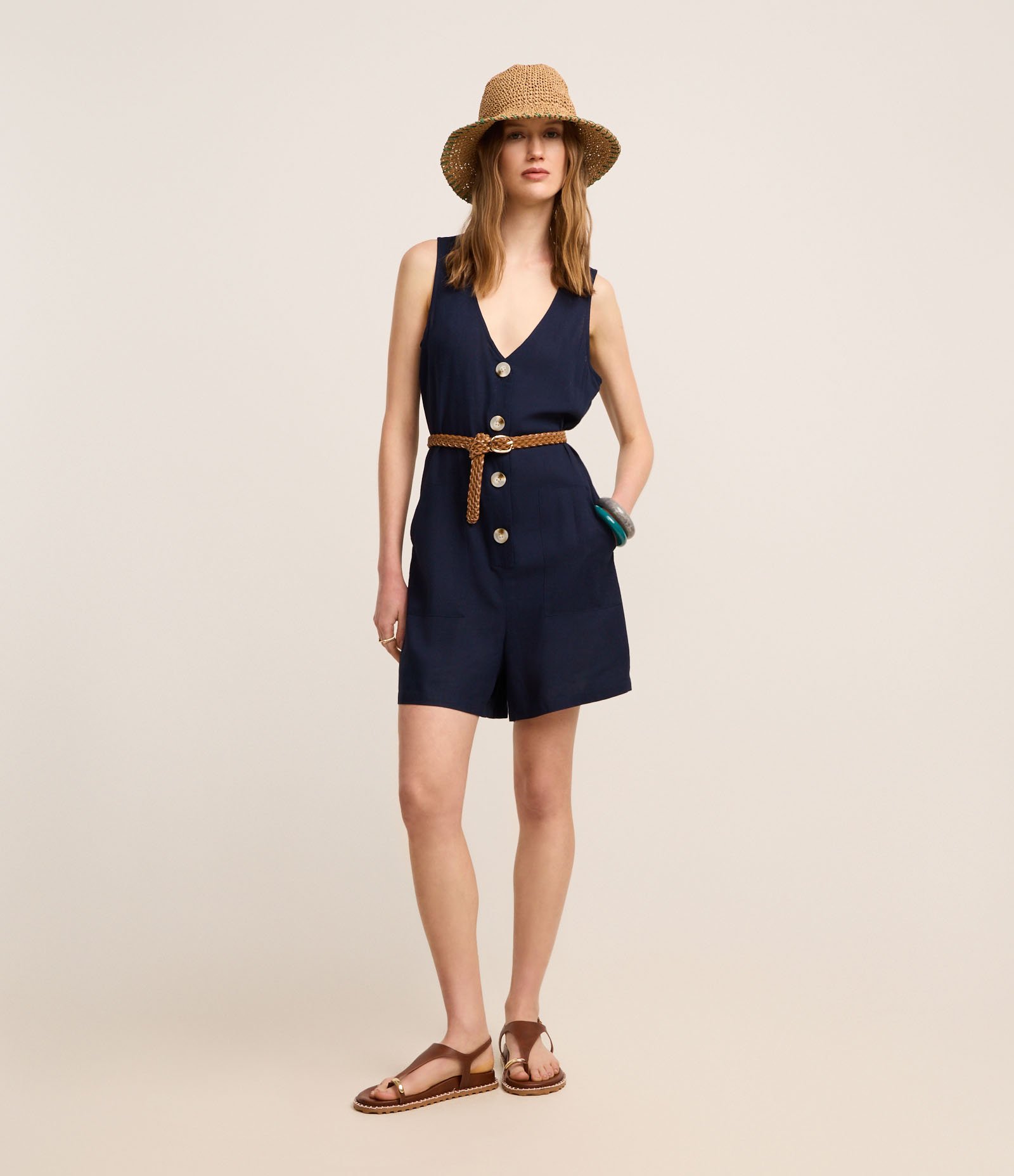 Macaquinho em Viscolinho com Decote V e Botões Azul Marinho 1