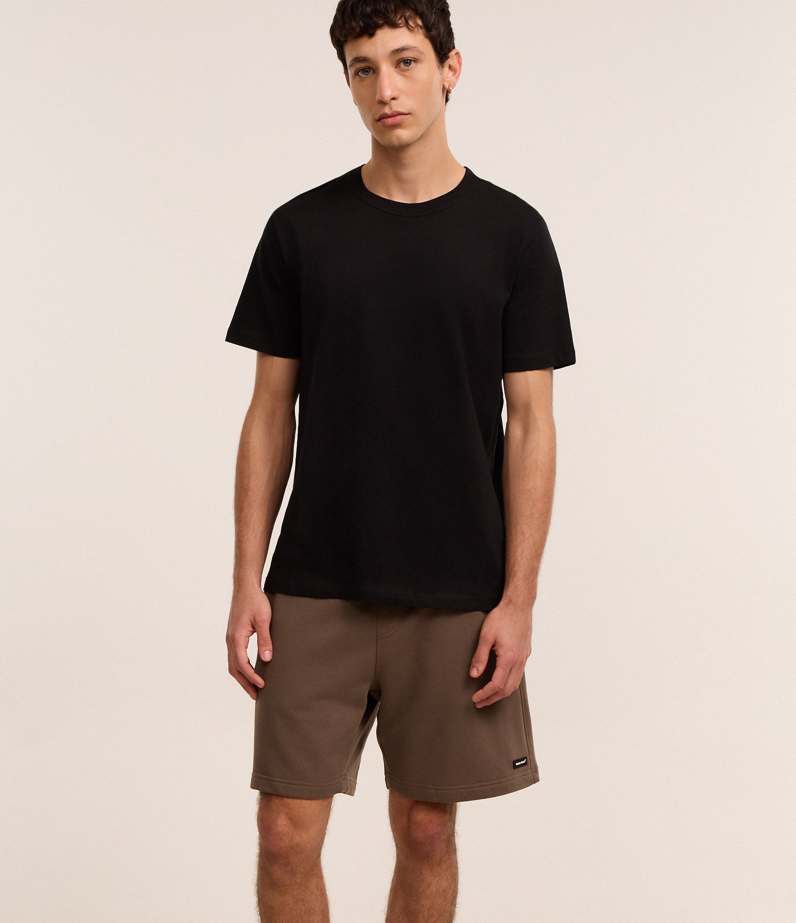 Bermuda Slim em Moletom com Felpa e Bolsos Marrom 4