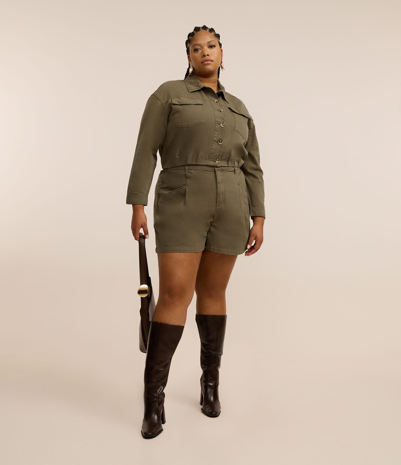 Short Alfaiatado em Sarja Curve & Plus Size Verde 1