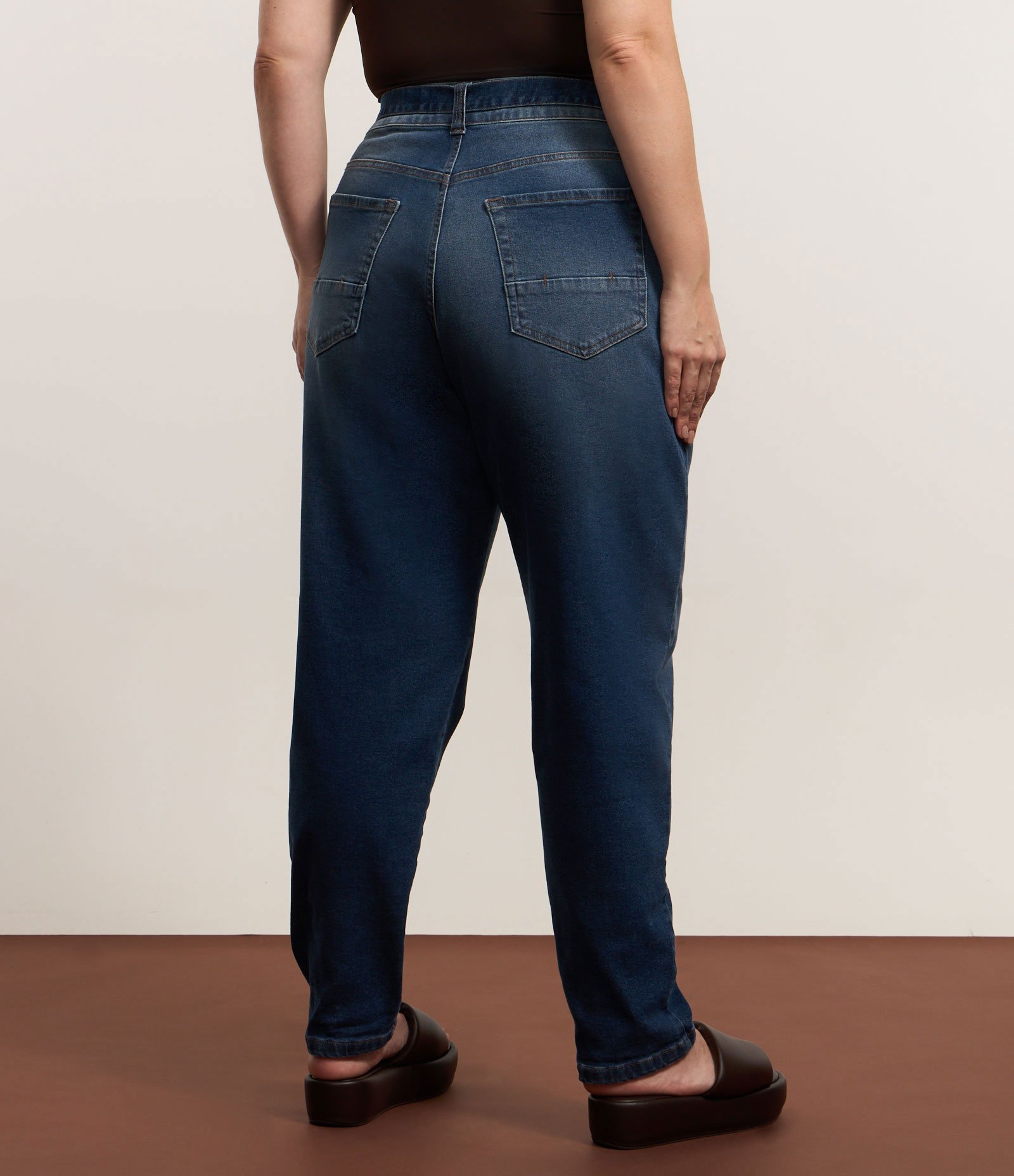 Calça Mom em Jeans com Elastano e Cinto Curve & Plus Size Azul 3