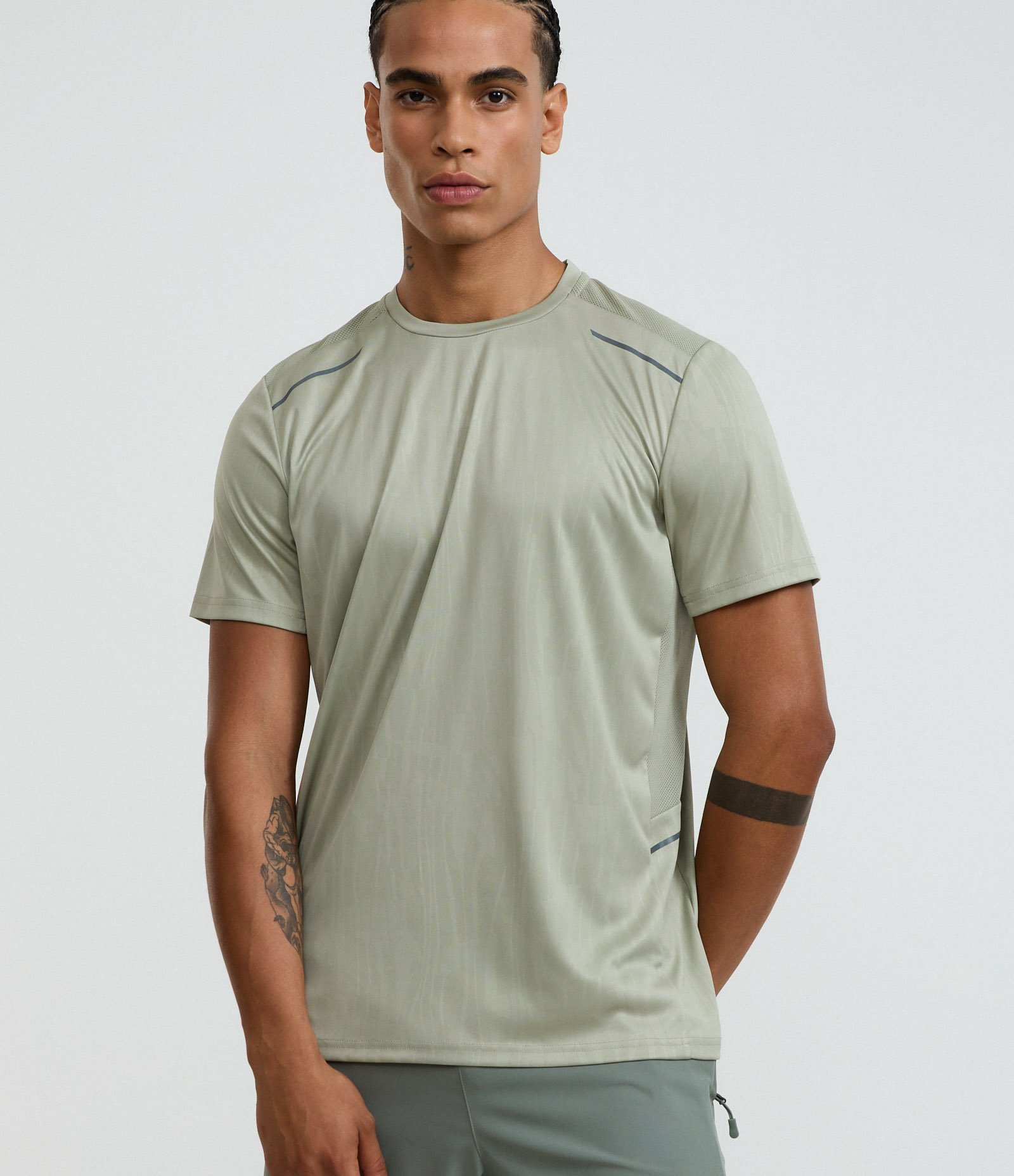 Camiseta Esportiva Tecnologia Dry com Estampa Heat Print Cinza 1