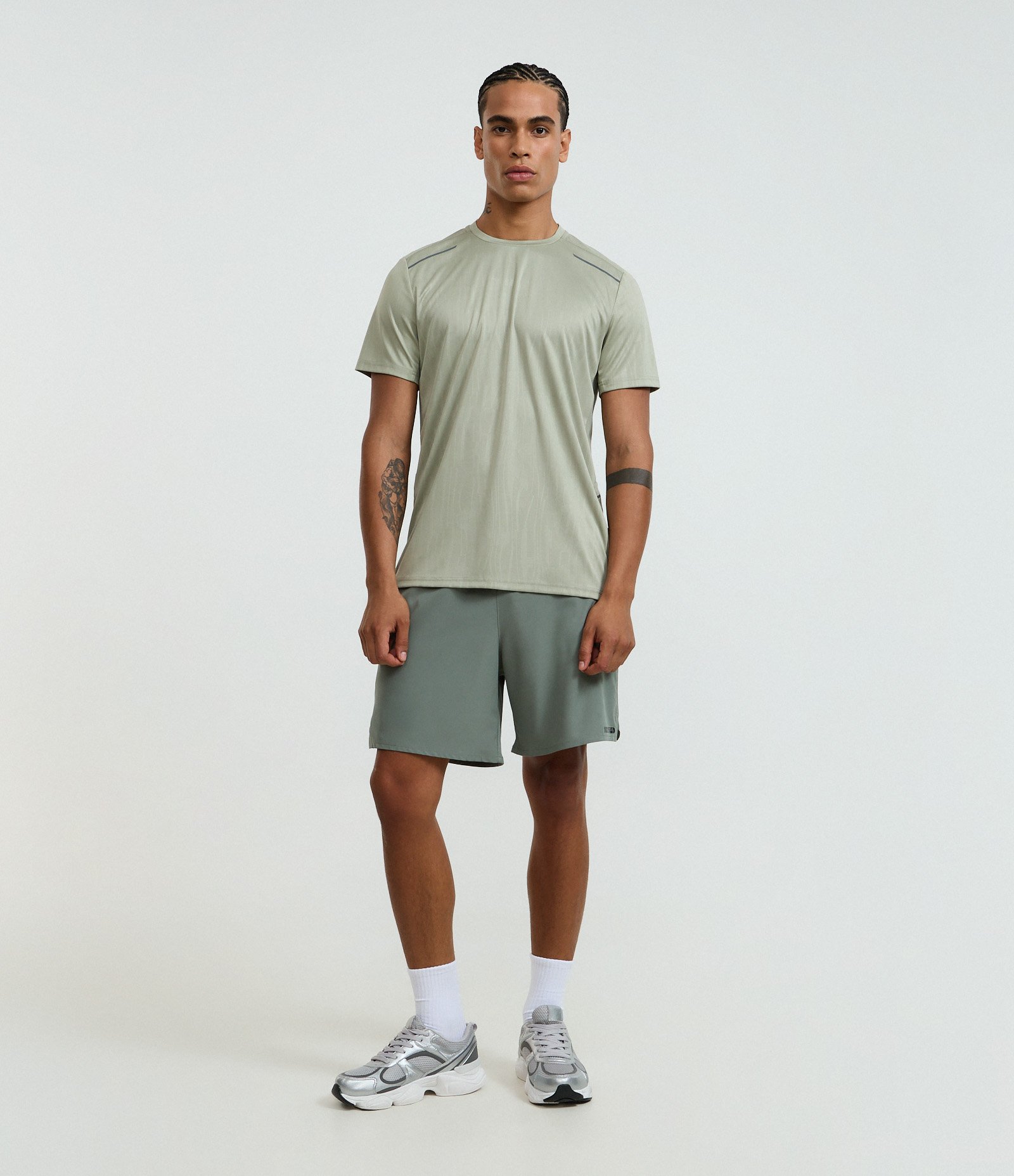 Camiseta Esportiva Tecnologia Dry com Estampa Heat Print Cinza 2