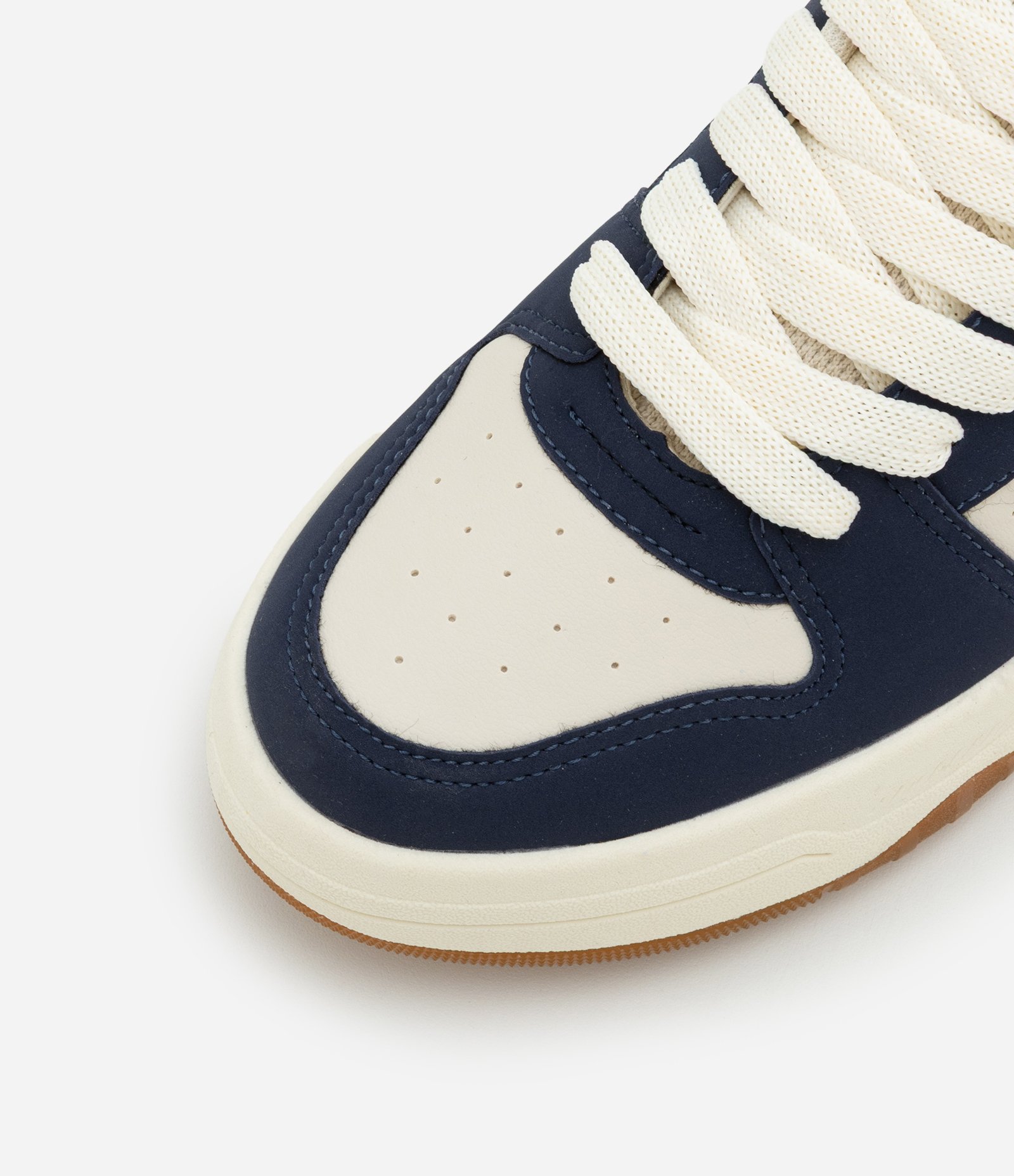 Tênis com Detalhes Contrastantes e Fechamento de Cadarço Off White/ Azul 4