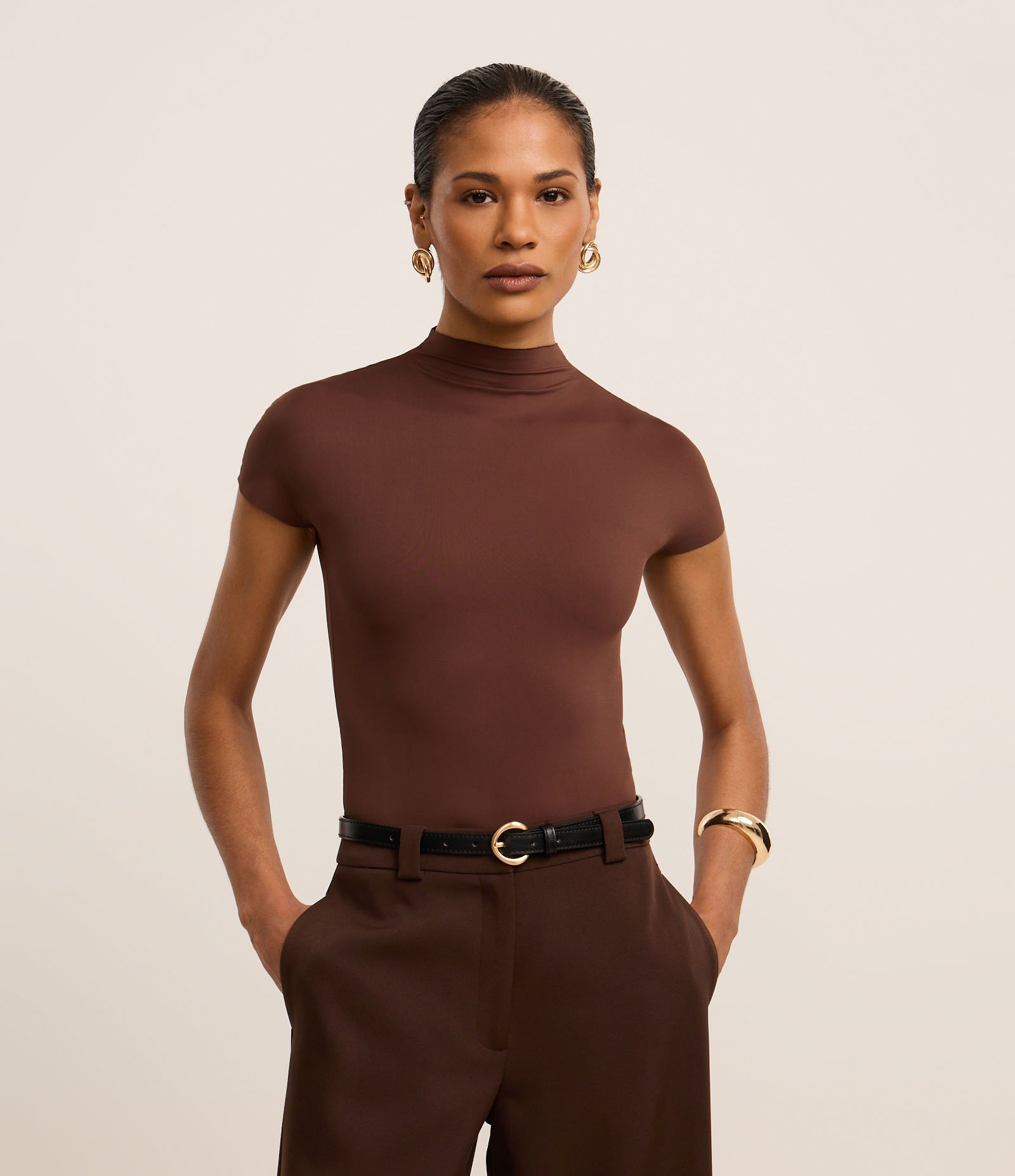 Body em Microfibra com Golinha Média Marrom Café 1